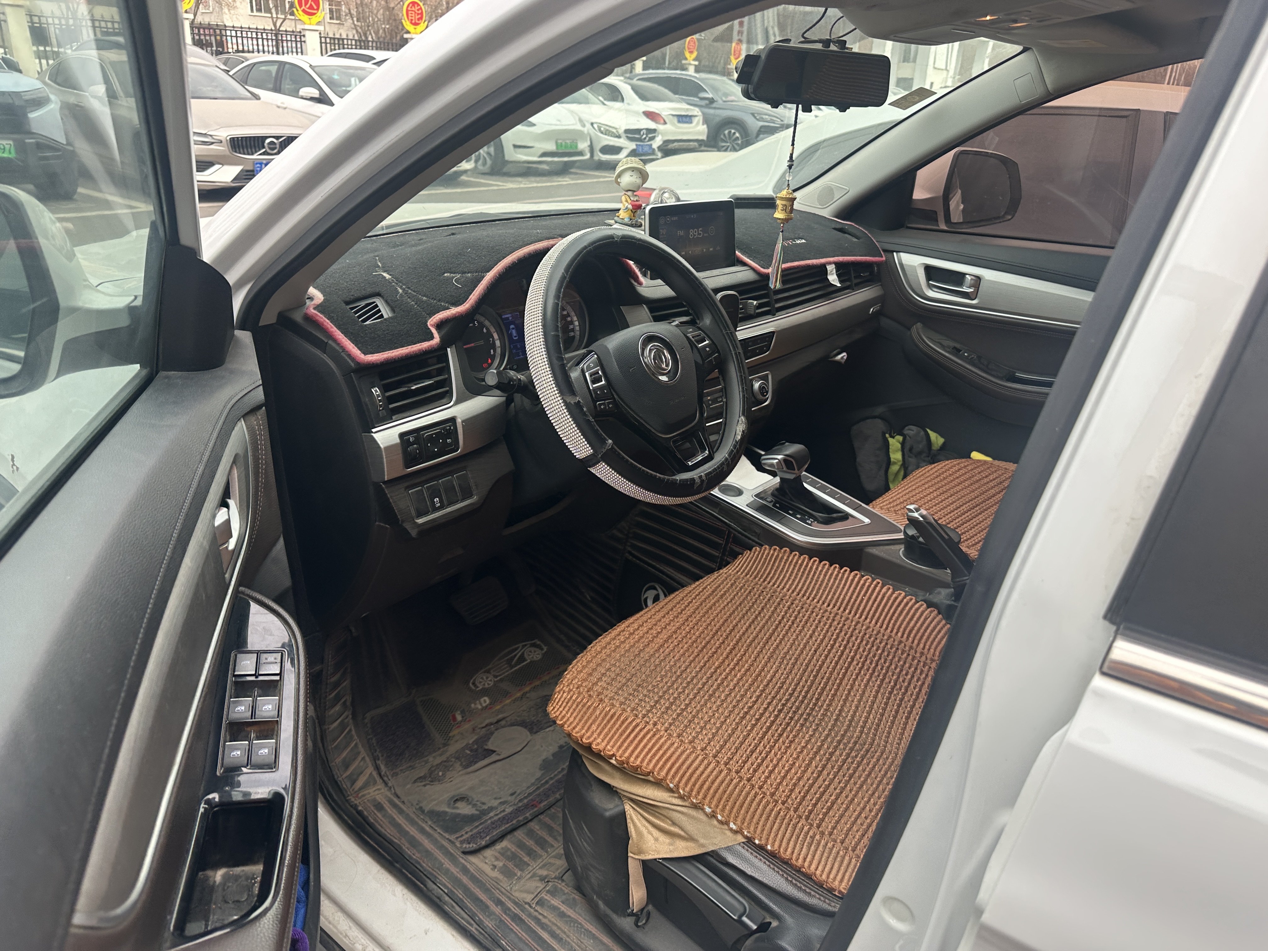 Forthing JOYEAR X5 2017 #7 Forthing JOYEAR X5 2017 изображение автомобиля #7