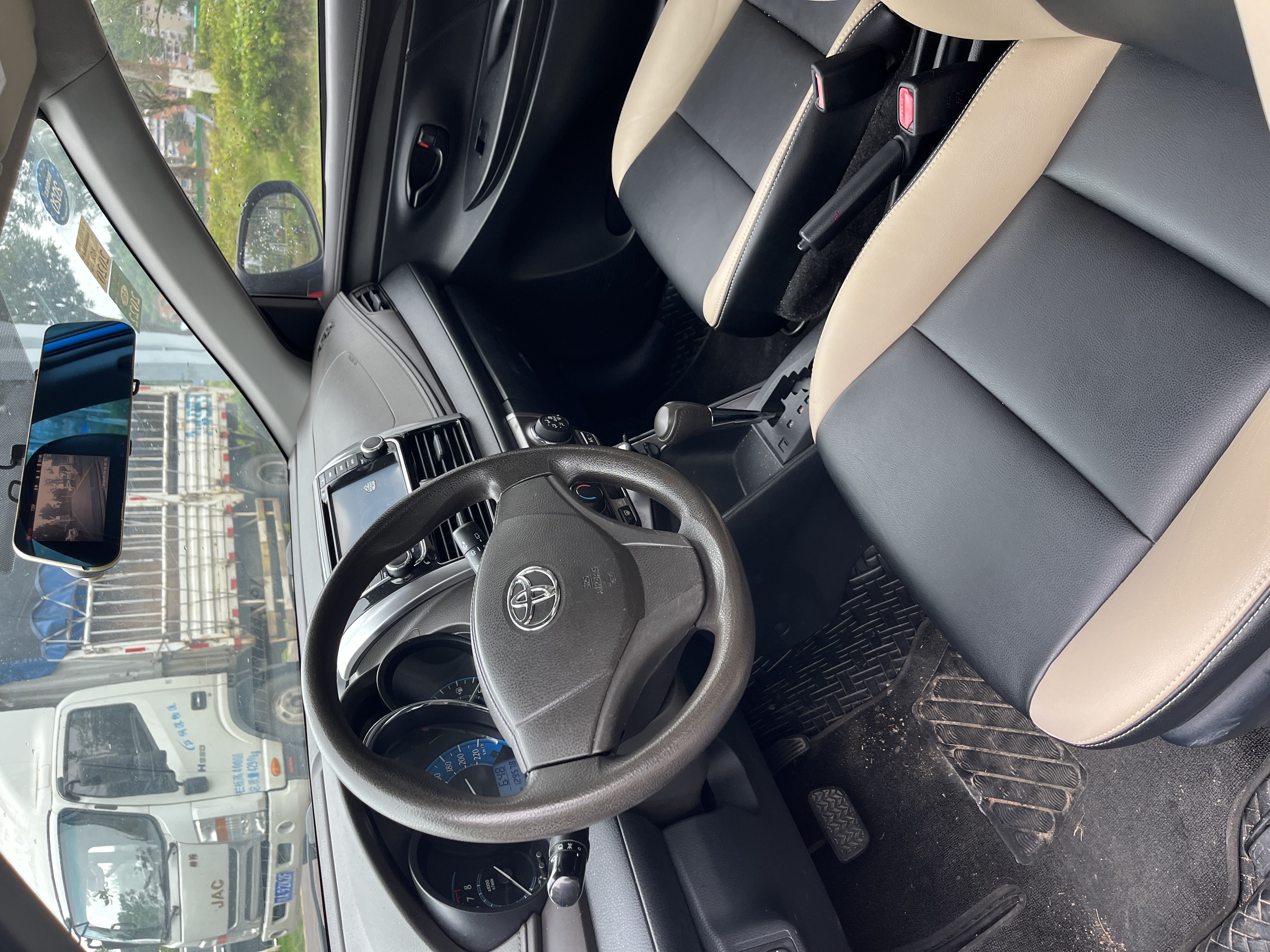 Toyota Yaris L Zhixuan 2014 car image #7