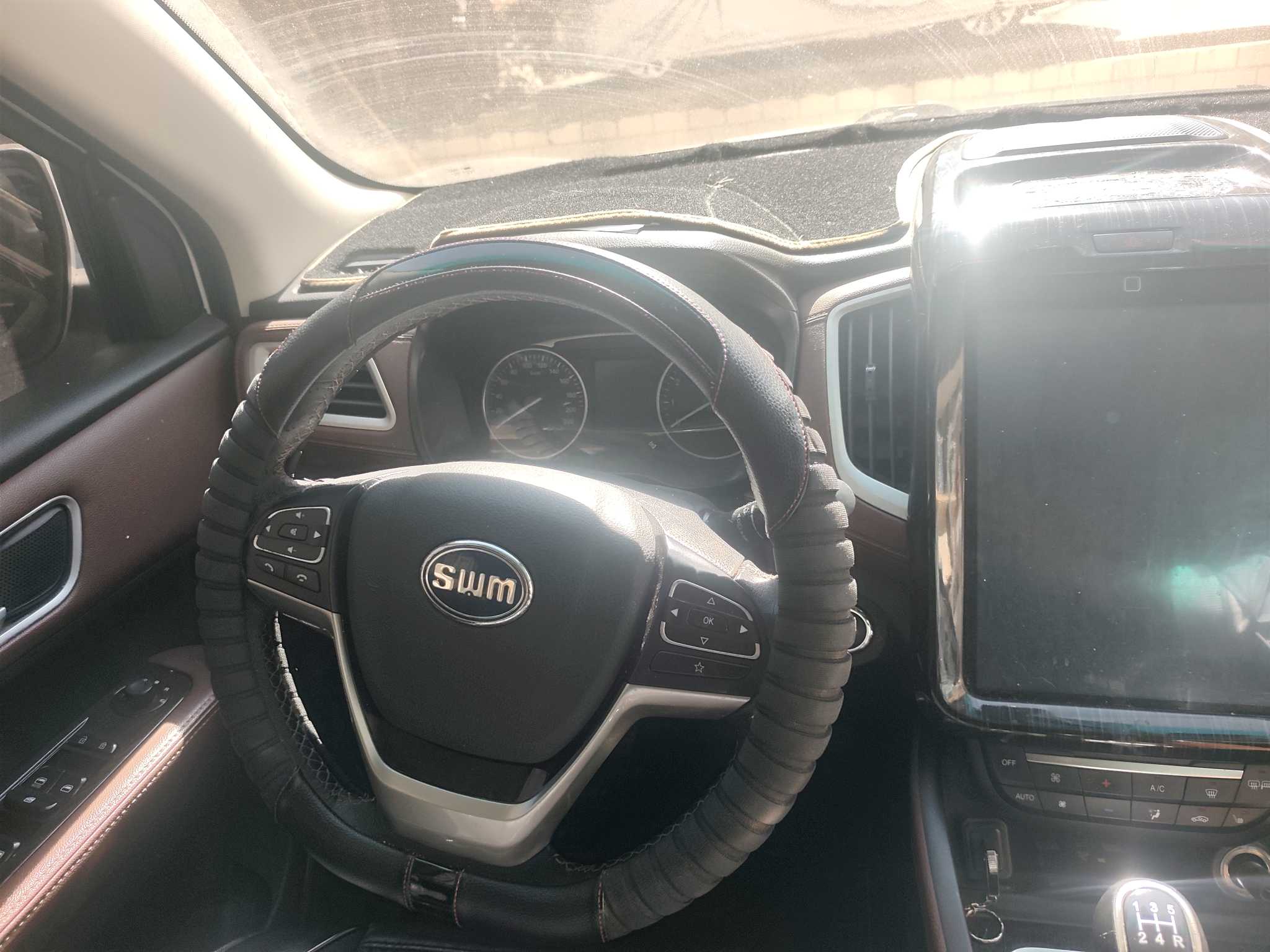 SWM斯威汽车 SWM斯威X7 2017 #7 SWM斯威汽车 SWM斯威X7 2017 汽车图片 #7