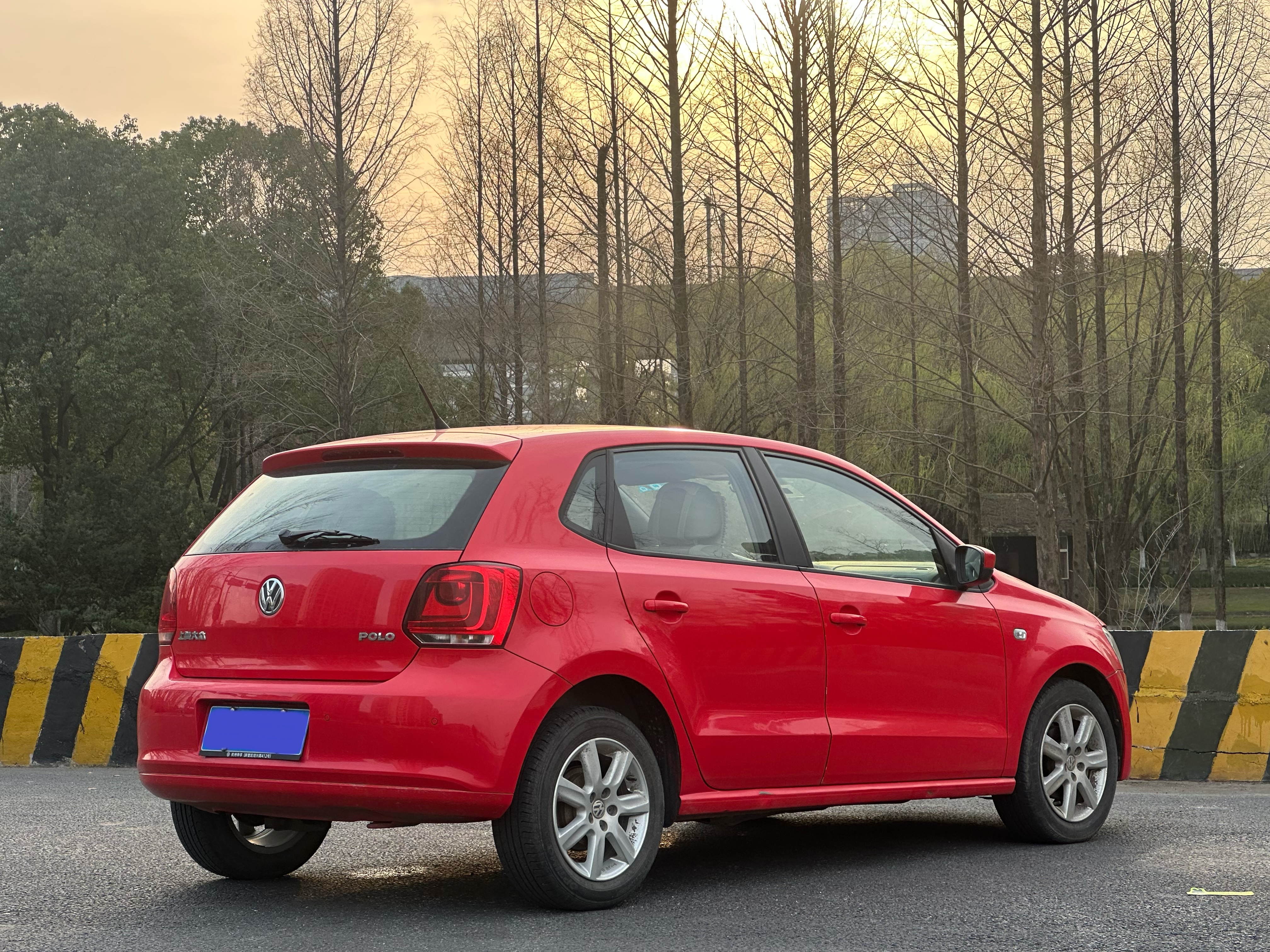 Polo 2014 car image #7