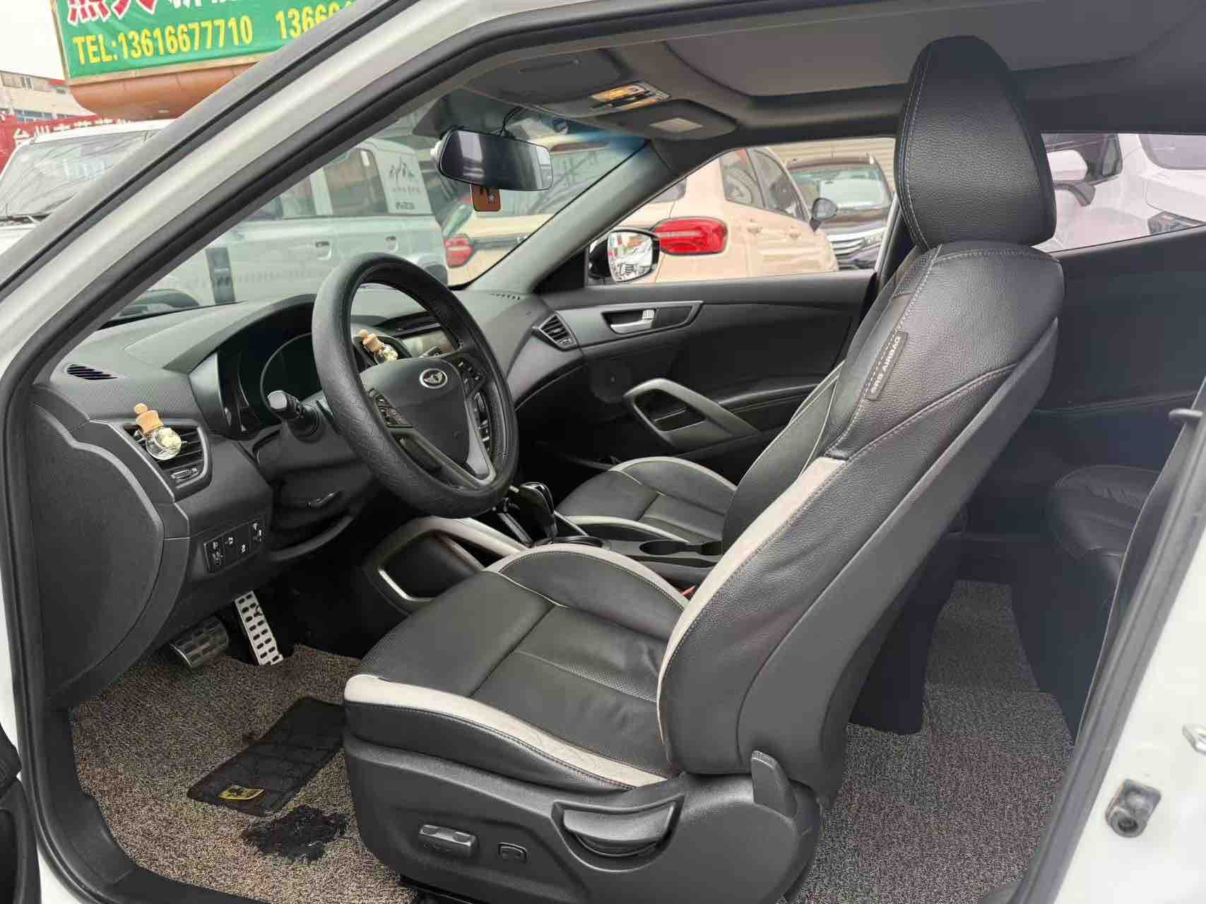 Hyundai Veloster 2014 car image #7