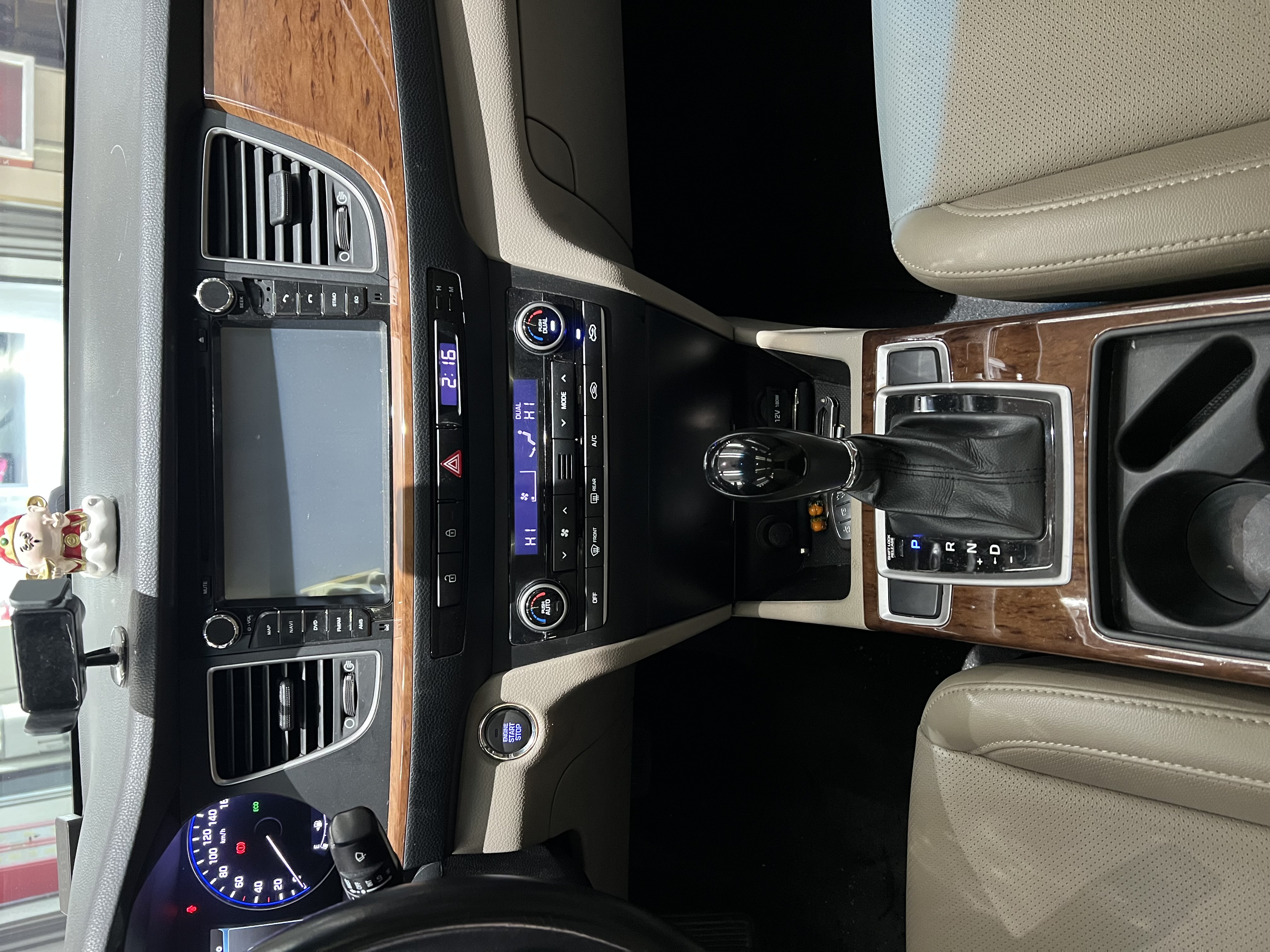 Hyundai Mistra 2015 car image #7