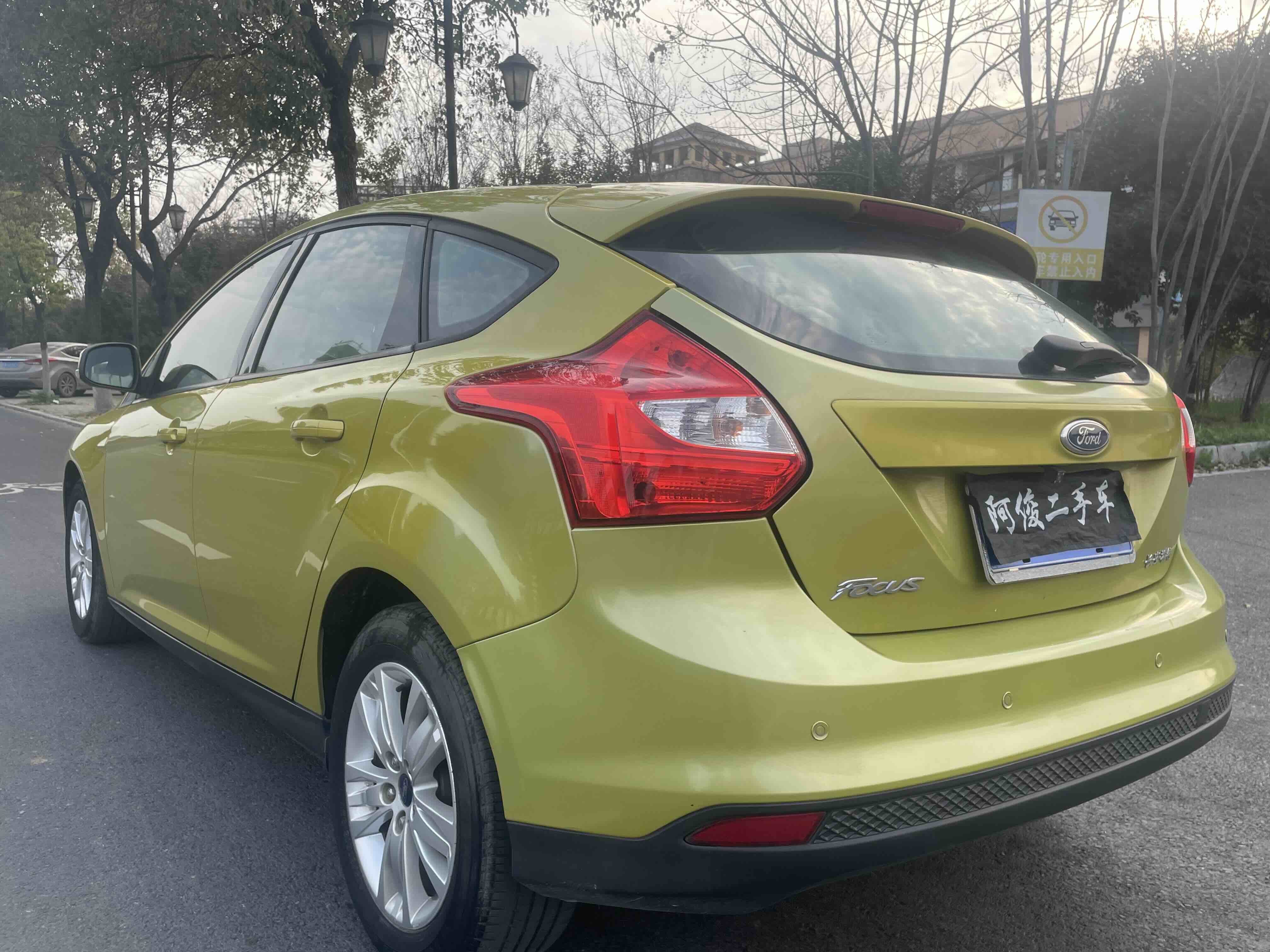 Ford Focus 2014 immagine di auto #7