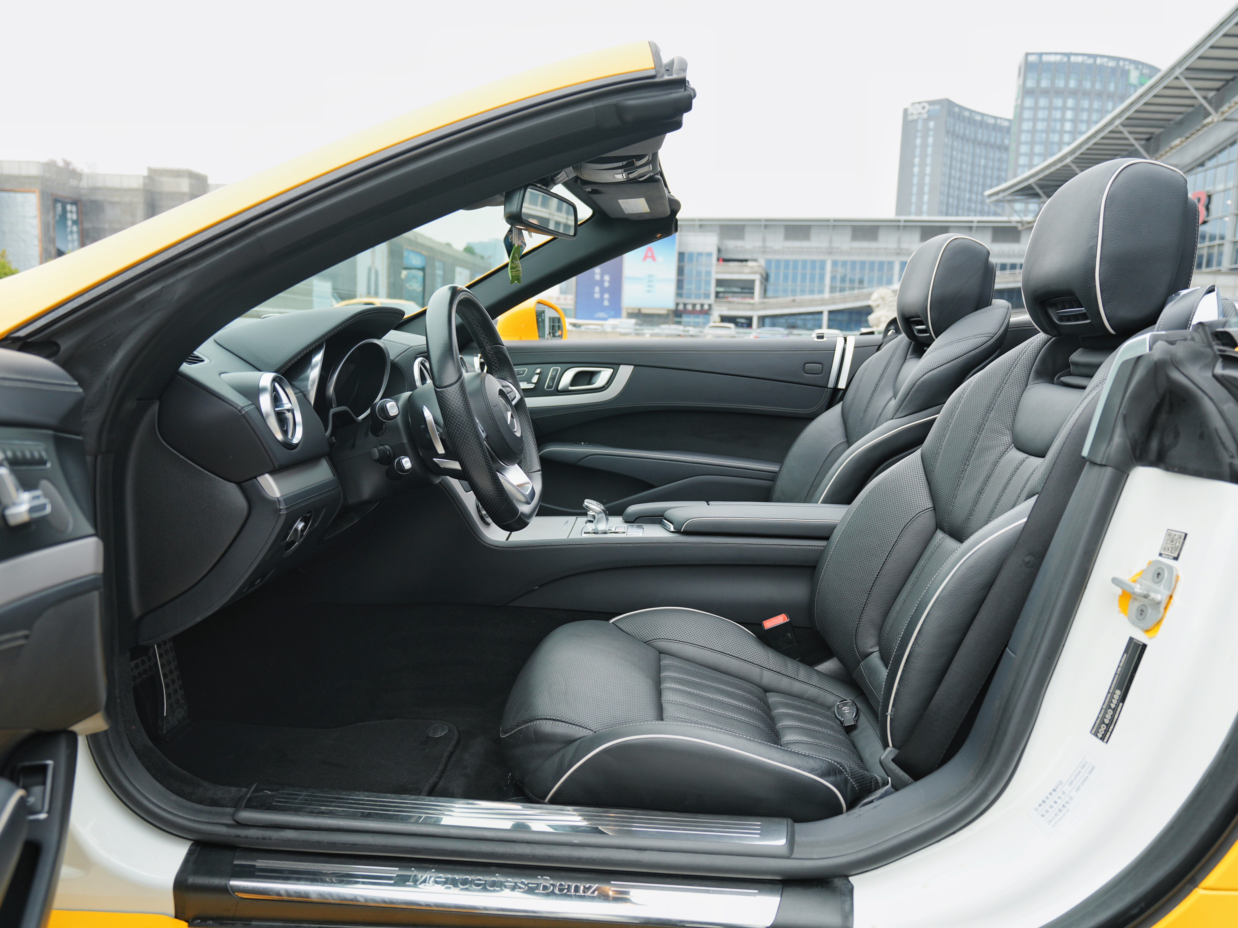 Mercedes-Benz SL Class 2017 car image #7