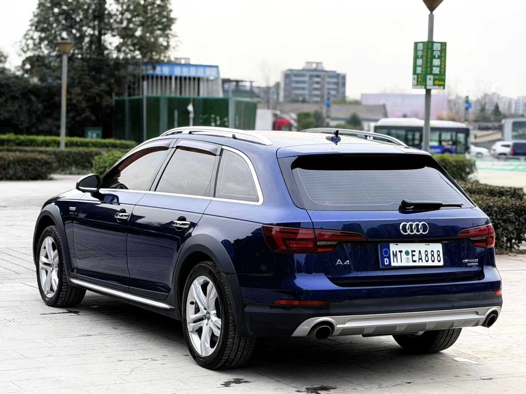 Audi A4 (Imported) 2017 #7 Audi A4 (Imported) 2017 car image #7