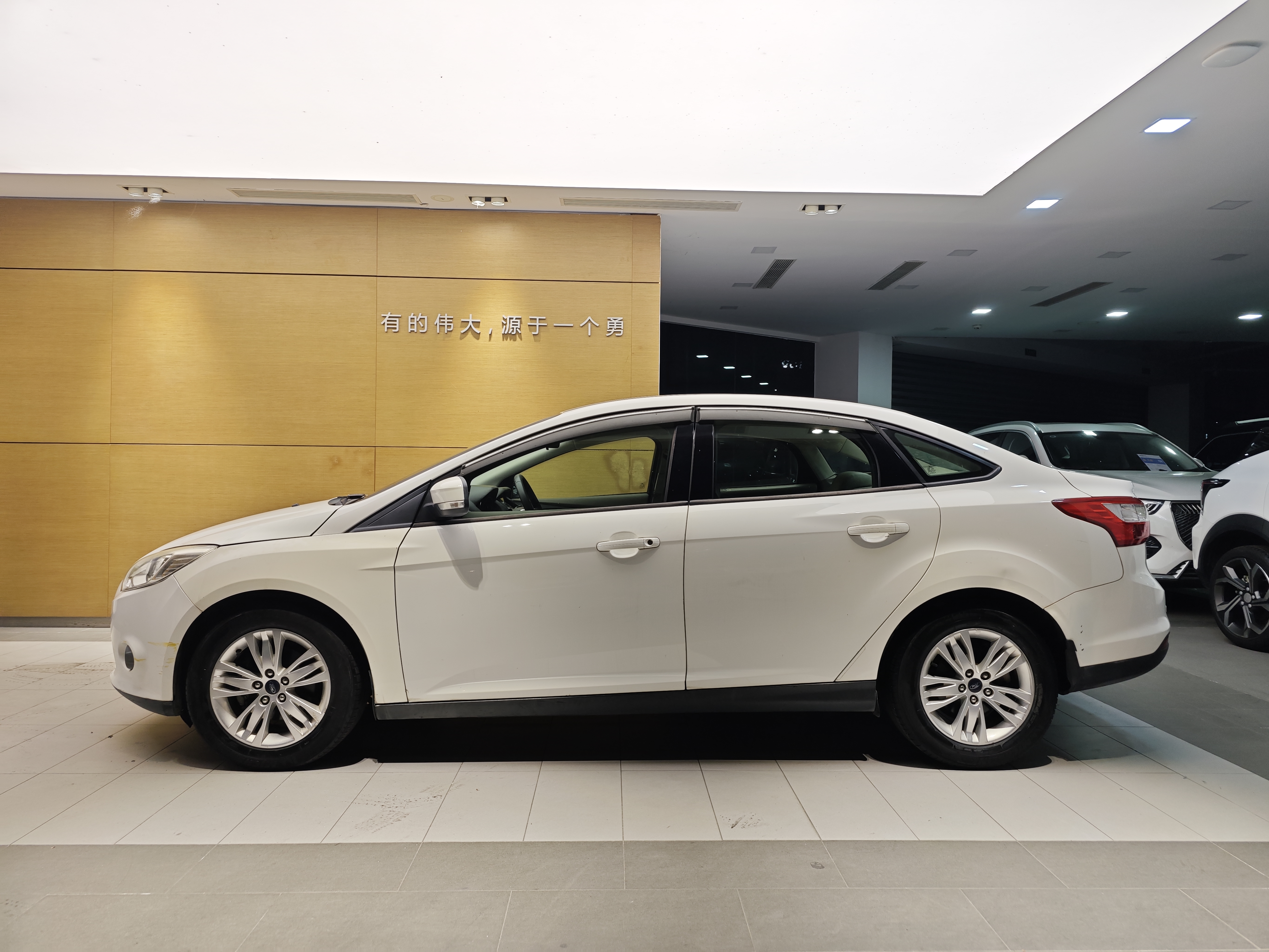 Ford Focus 2014 immagine di auto #7