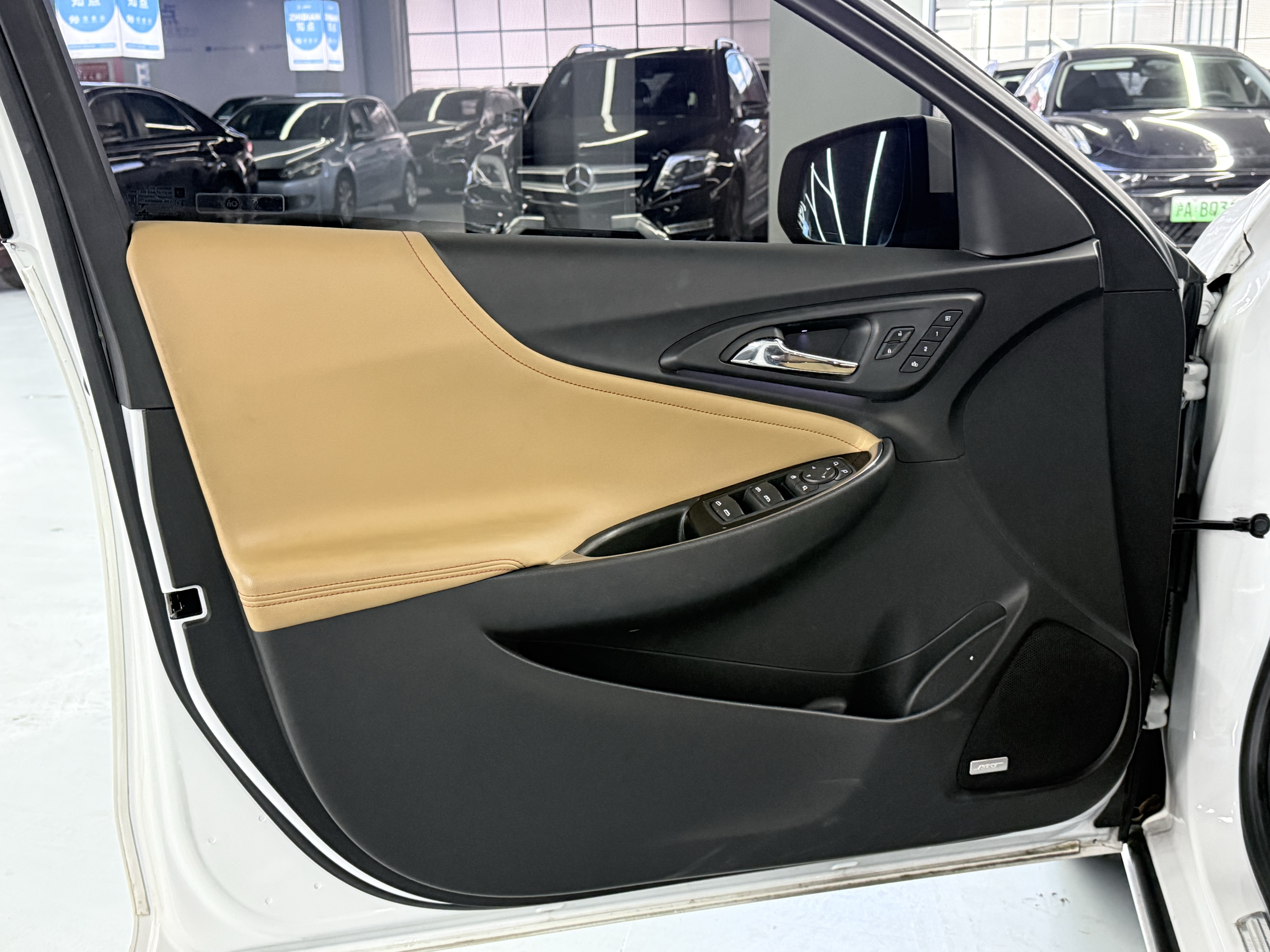 Chevrolet Malibu XL 2018 immagine di auto #7