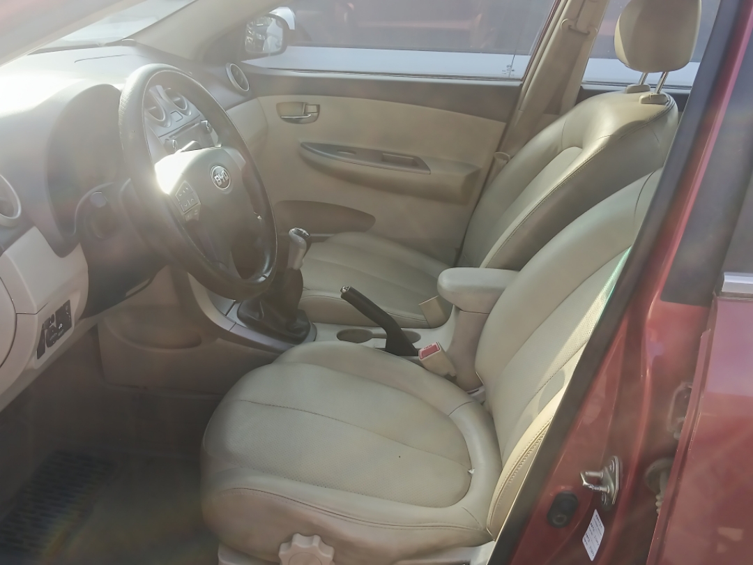 BYD G3 2013 car image #7