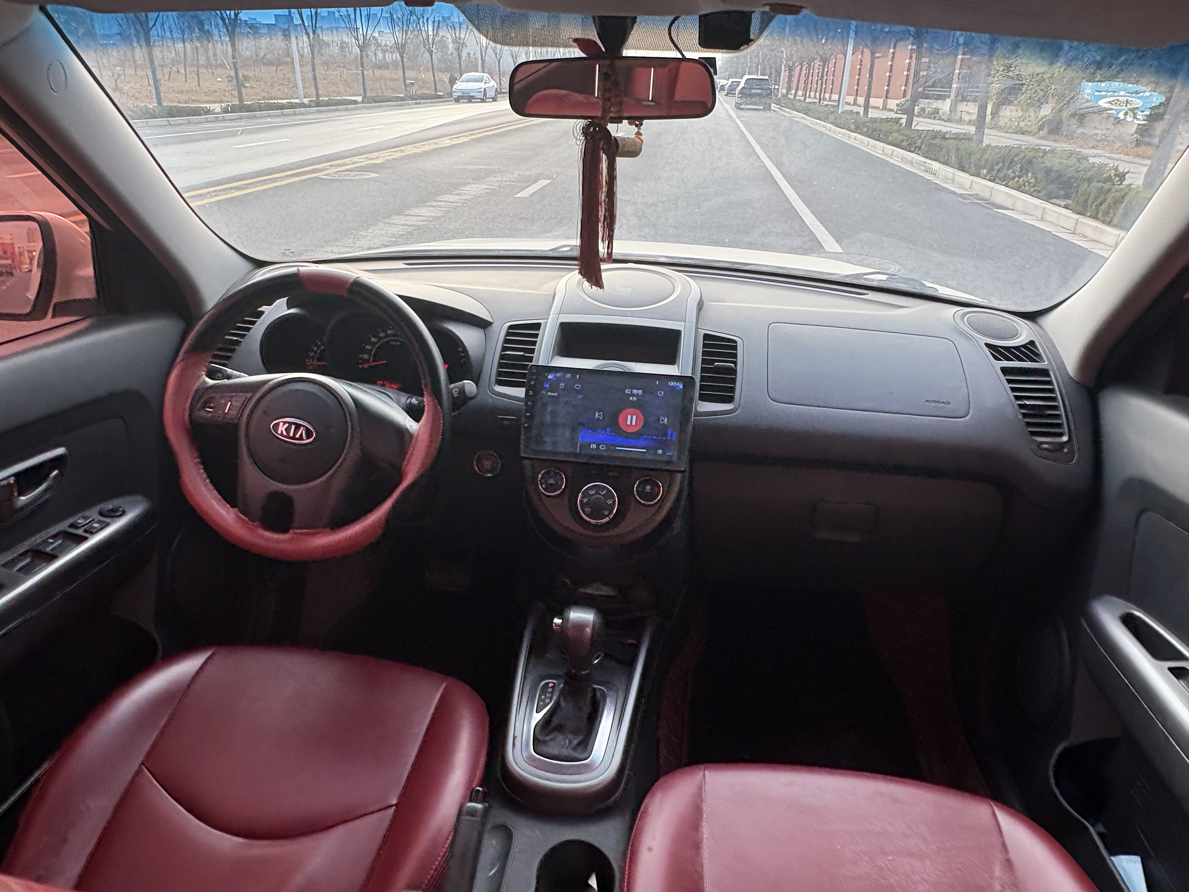 起亚 秀尔 2015 汽车图片 #7