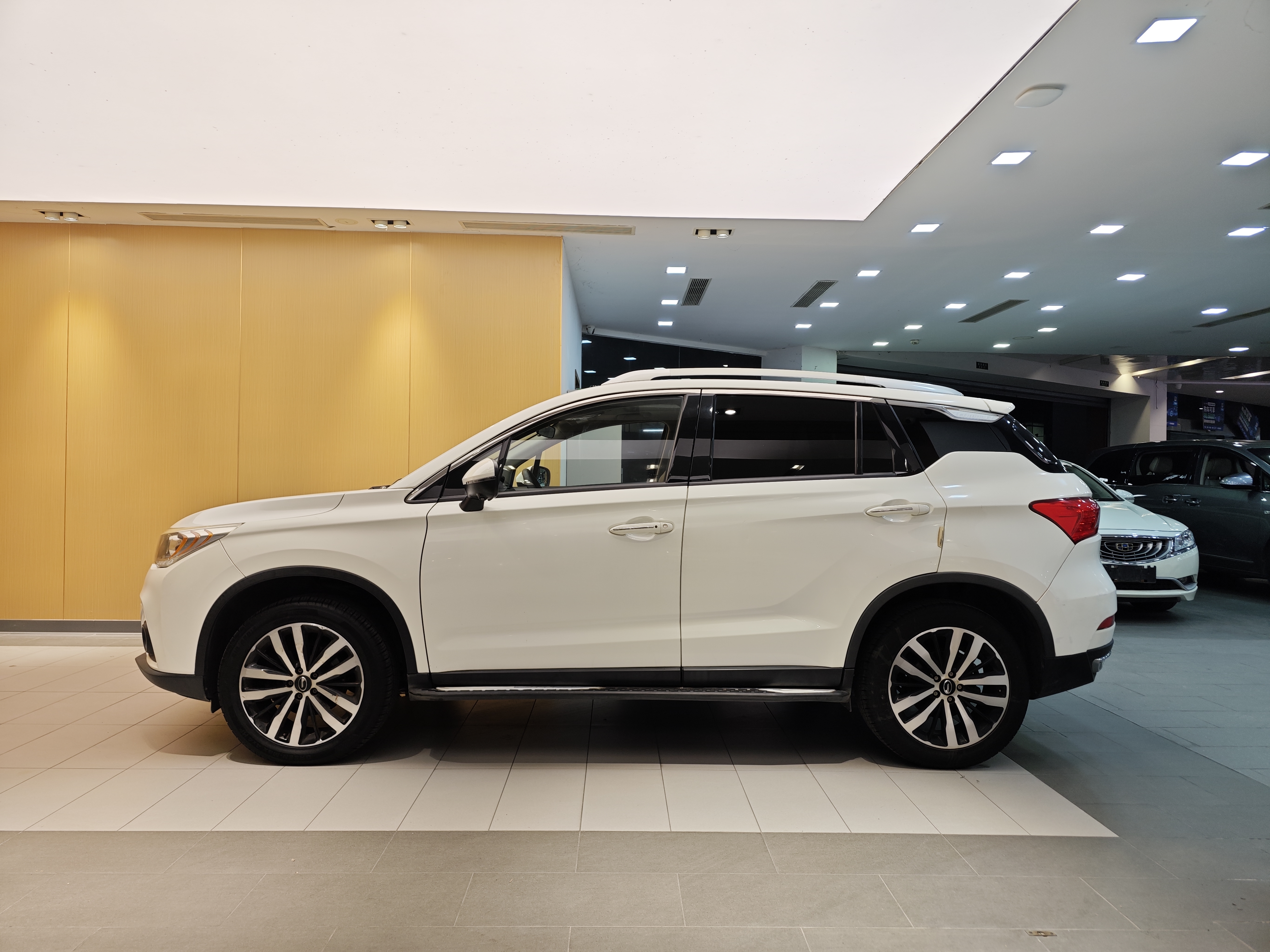 GAC Trumpchi GS4 2018 #7 GAC Trumpchi GS4 2018 car image #7