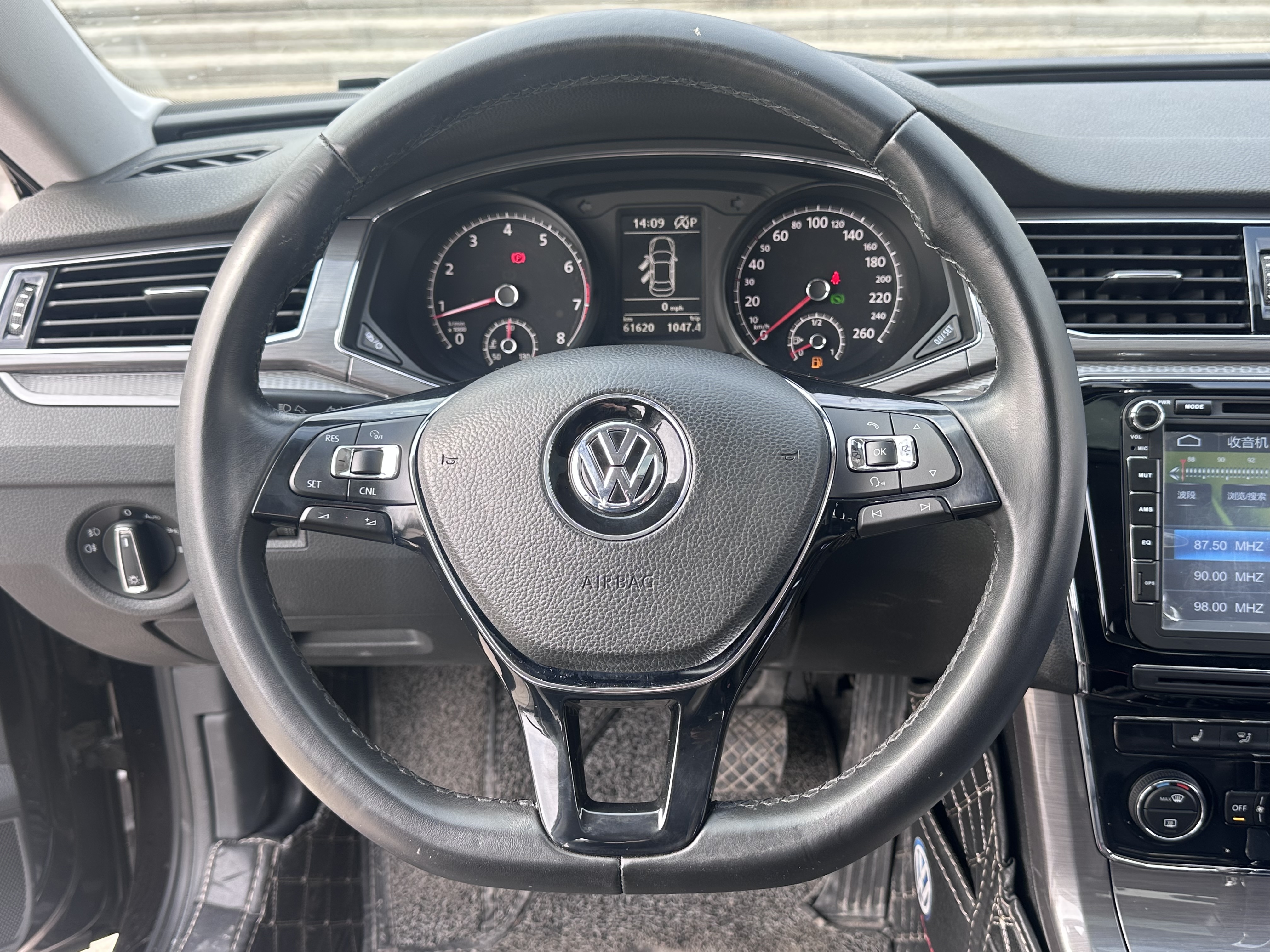 Volkswagen Passat 2018 car image #7