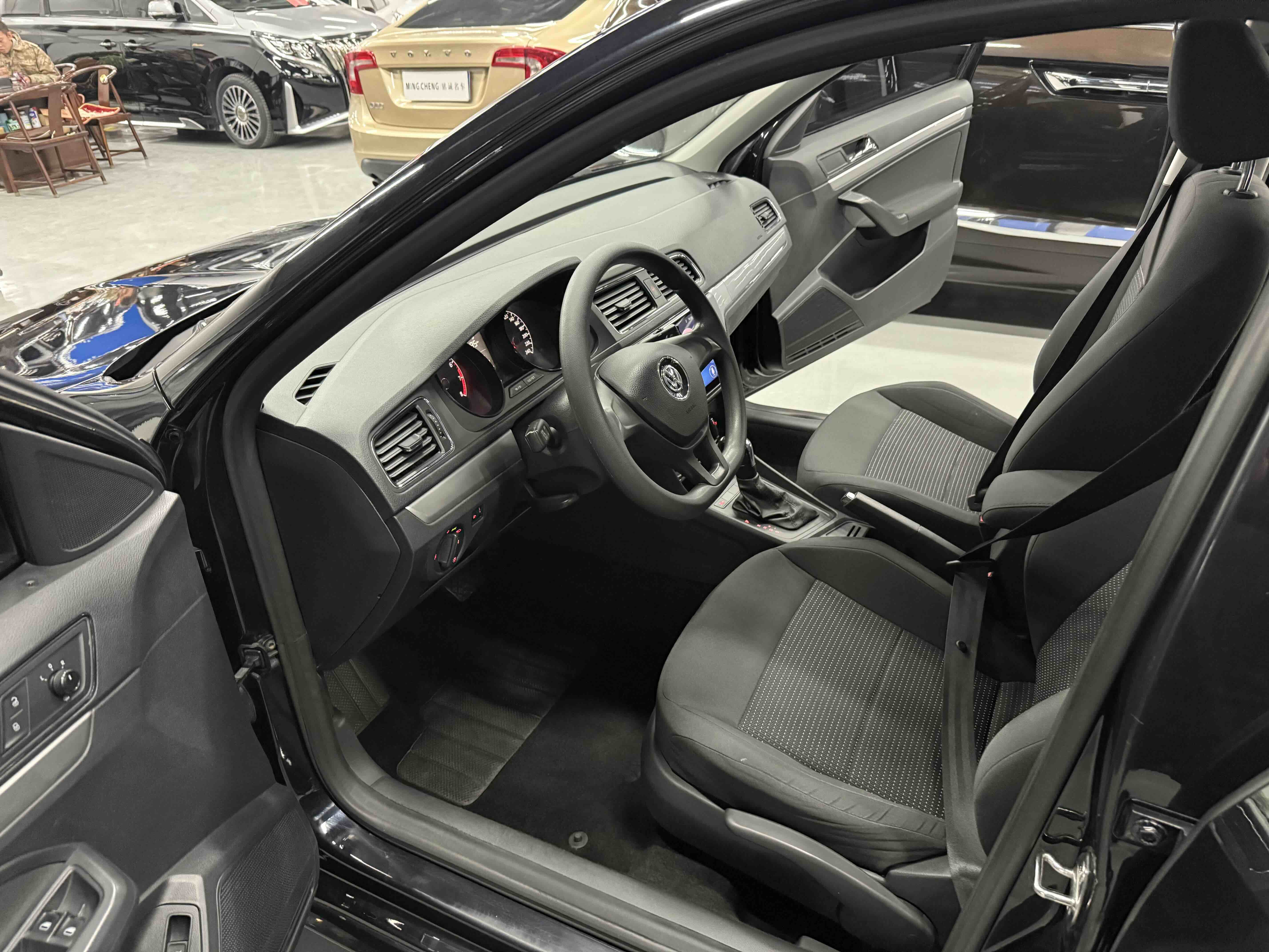 Volkswagen Lavida 2017 car image #7