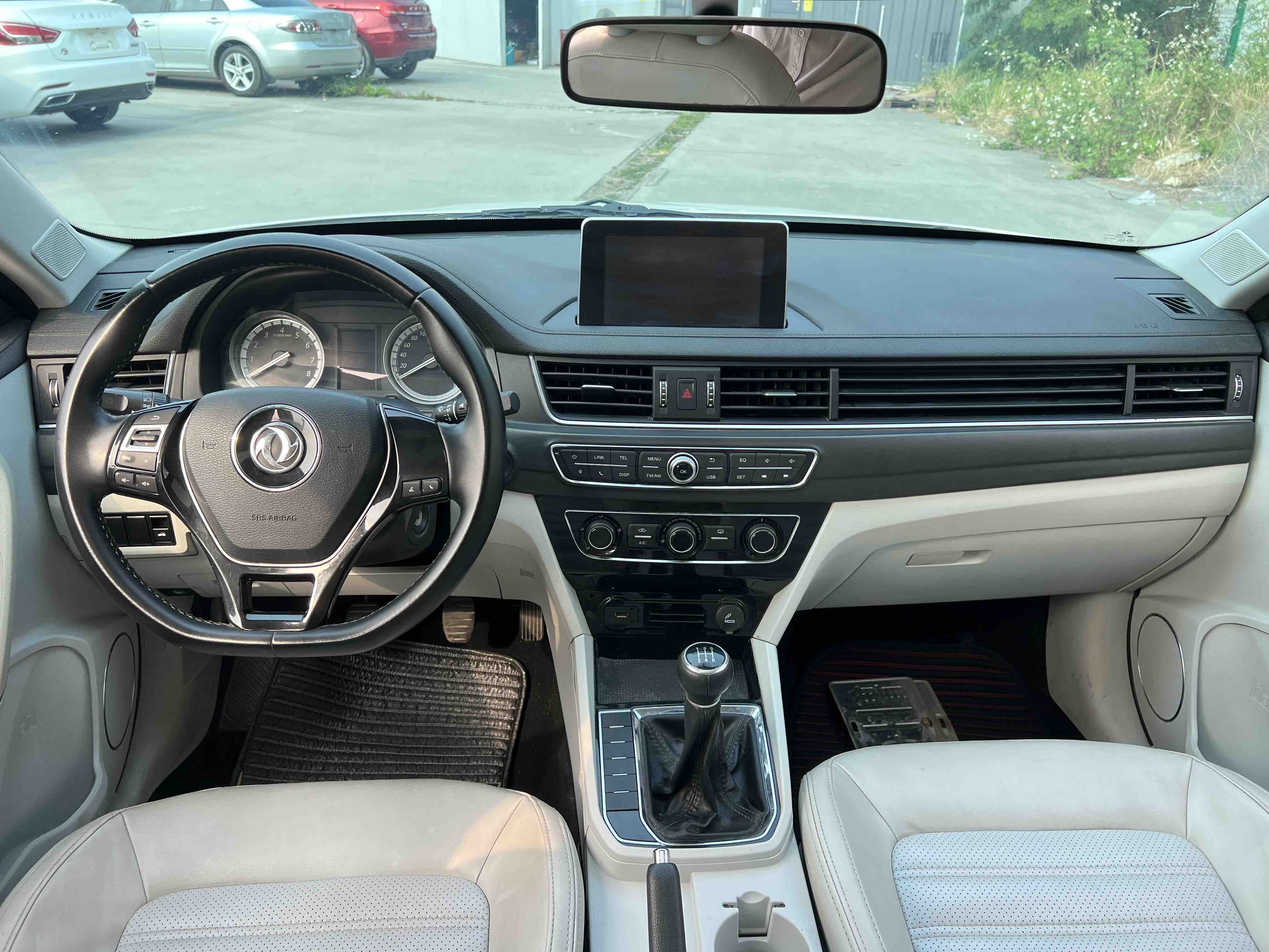 Forthing JOYEAR S50 2018 #7 Forthing JOYEAR S50 2018 immagine di auto #7