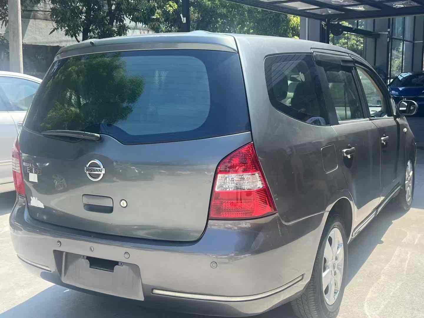 Nissan Livina Geniss 2006 car image #7