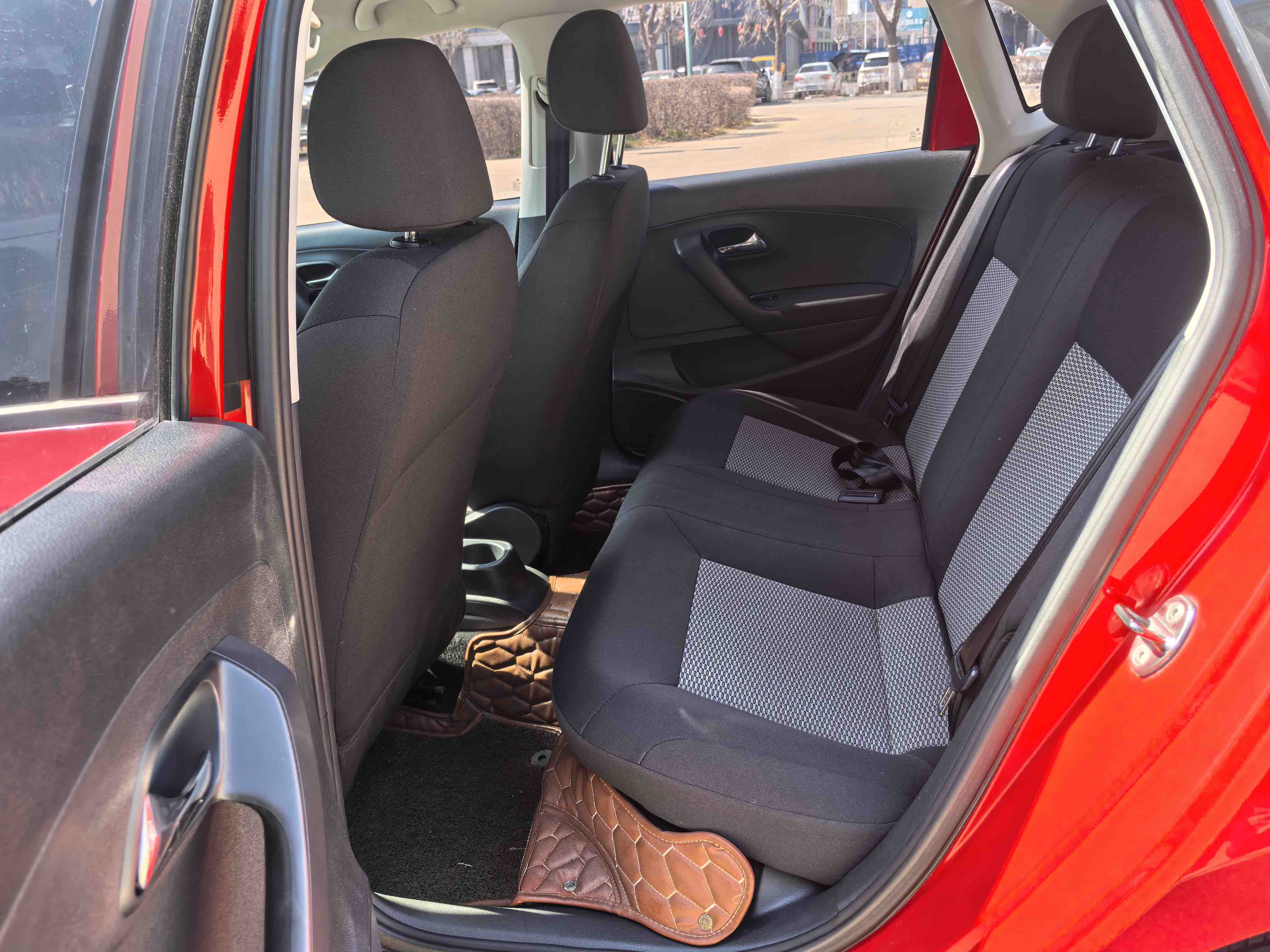 Polo 2013 car image #7
