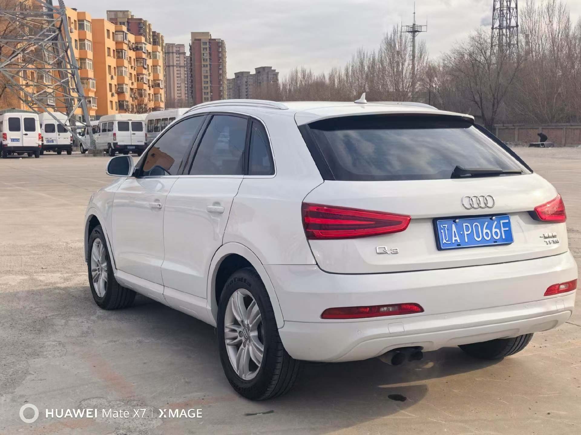 Audi Q3 2013 car image #7