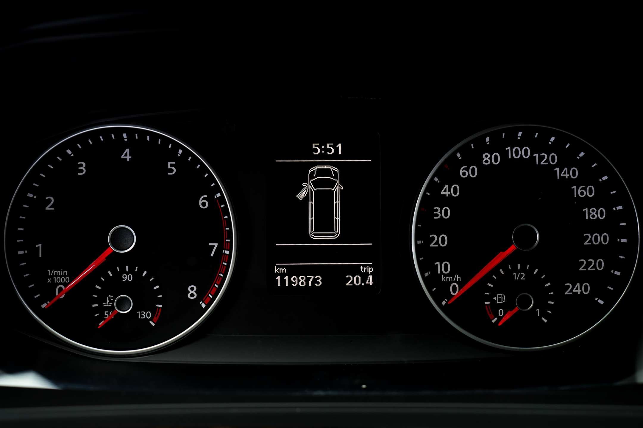 Volkswagen Caravelle 2017 car image #7