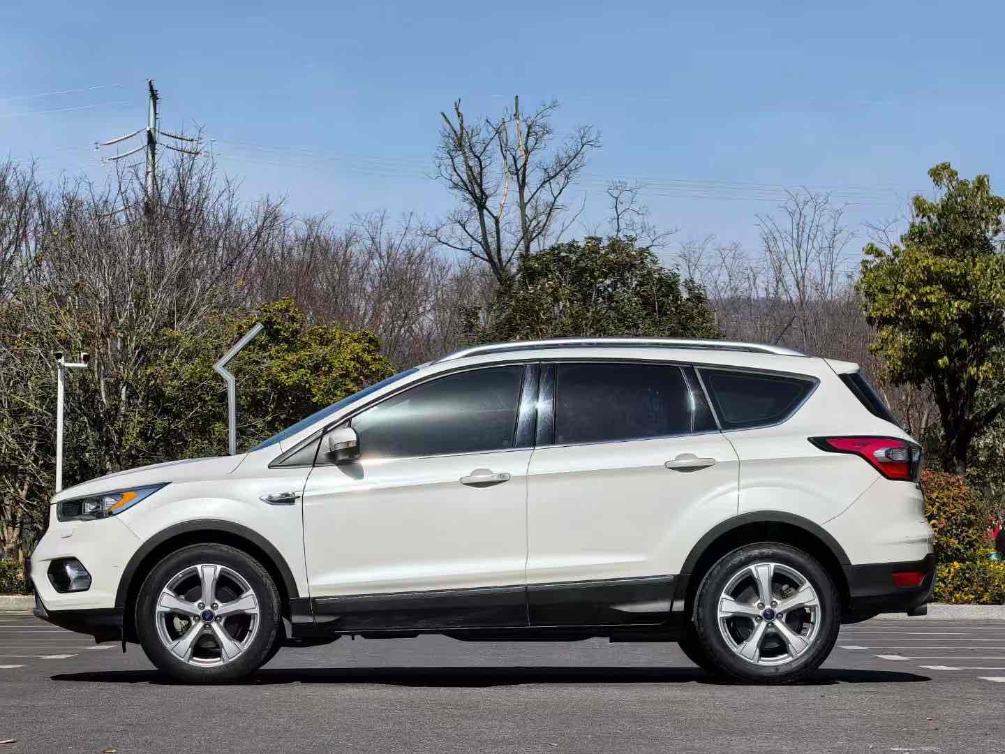 Ford Kuga 2017 #7 Ford Kuga 2017 car image #7