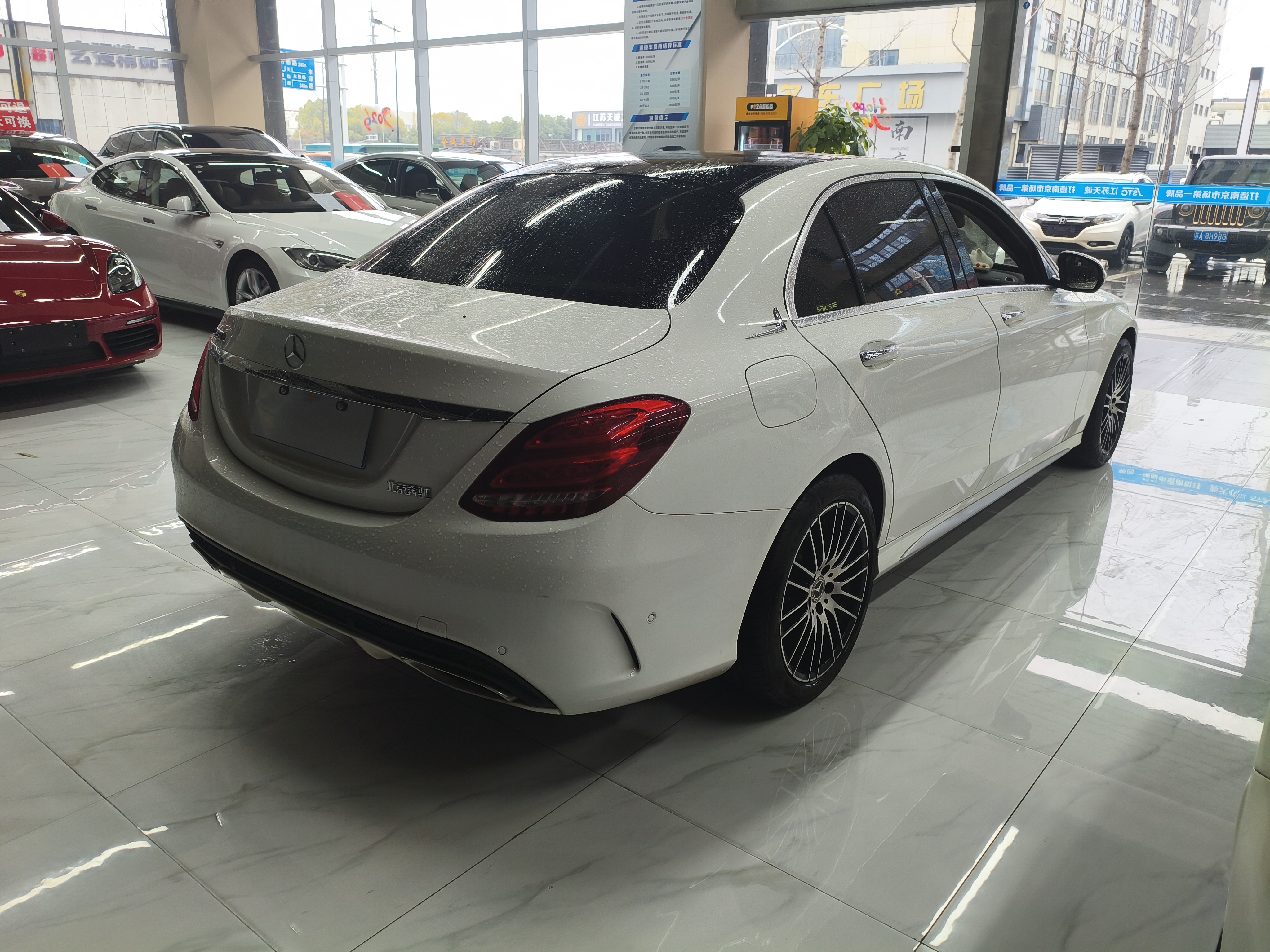 Mercedes-Benz C Class 2017 car image #7