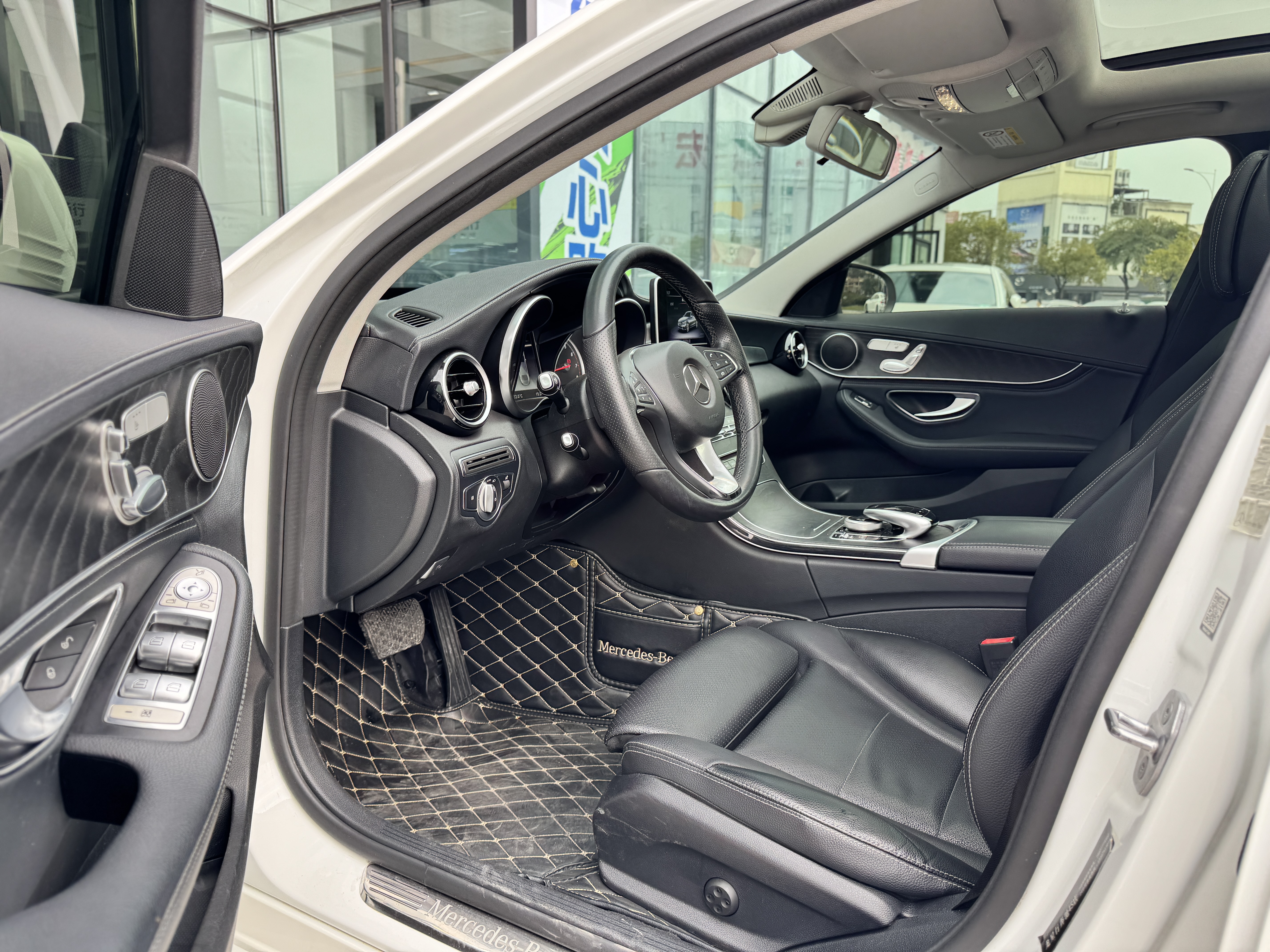 Mercedes-Benz C Class 2017 #7 Mercedes-Benz C Class 2017 car image #7