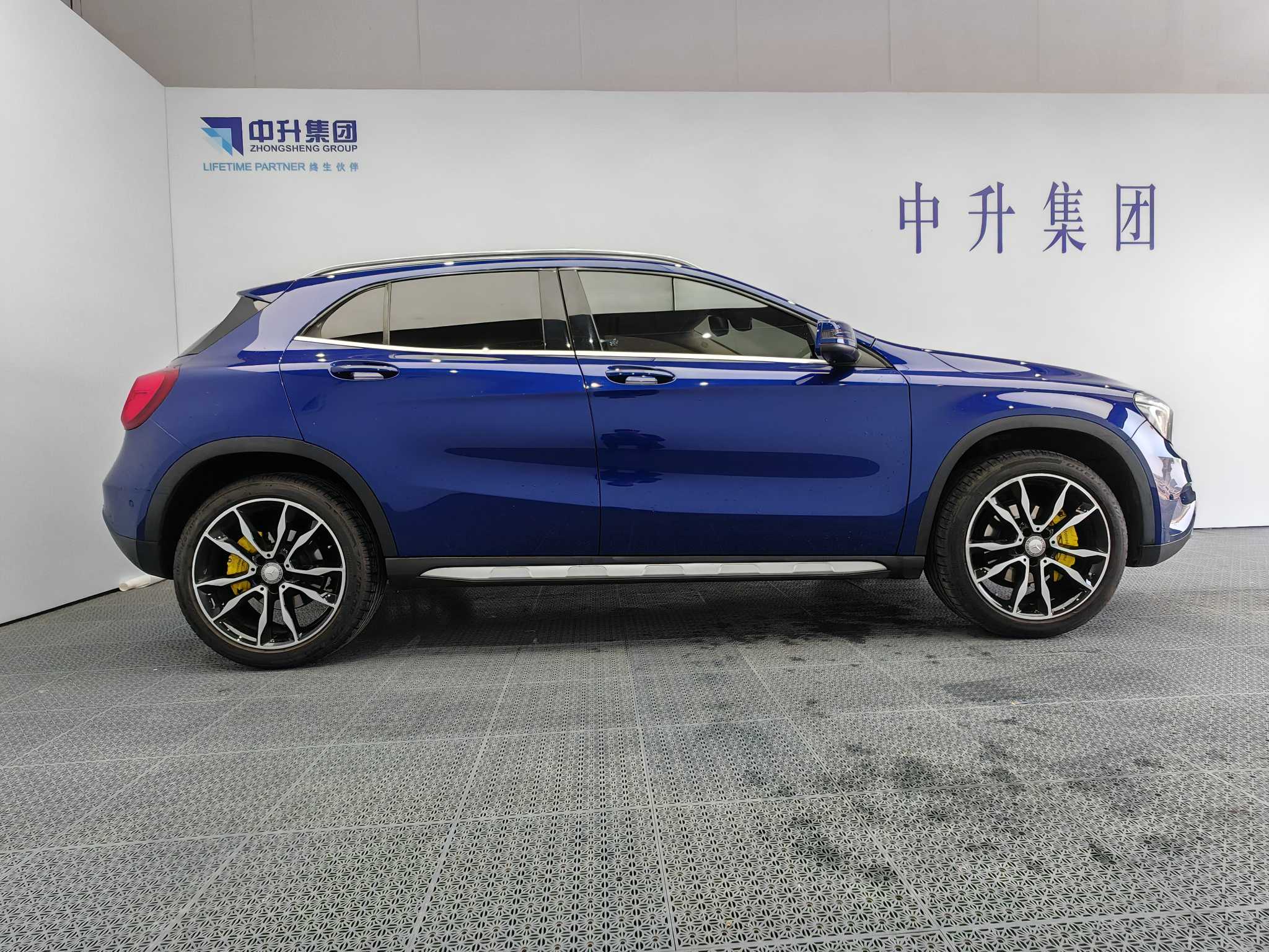 Mercedes-Benz GLA Class 2016 car image #7