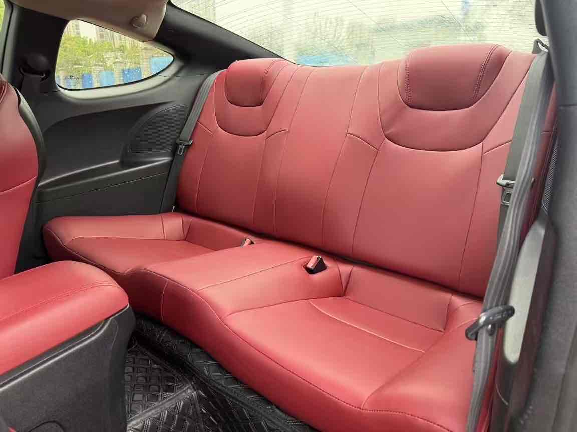 Hyundai Rohens 2012 car image #7