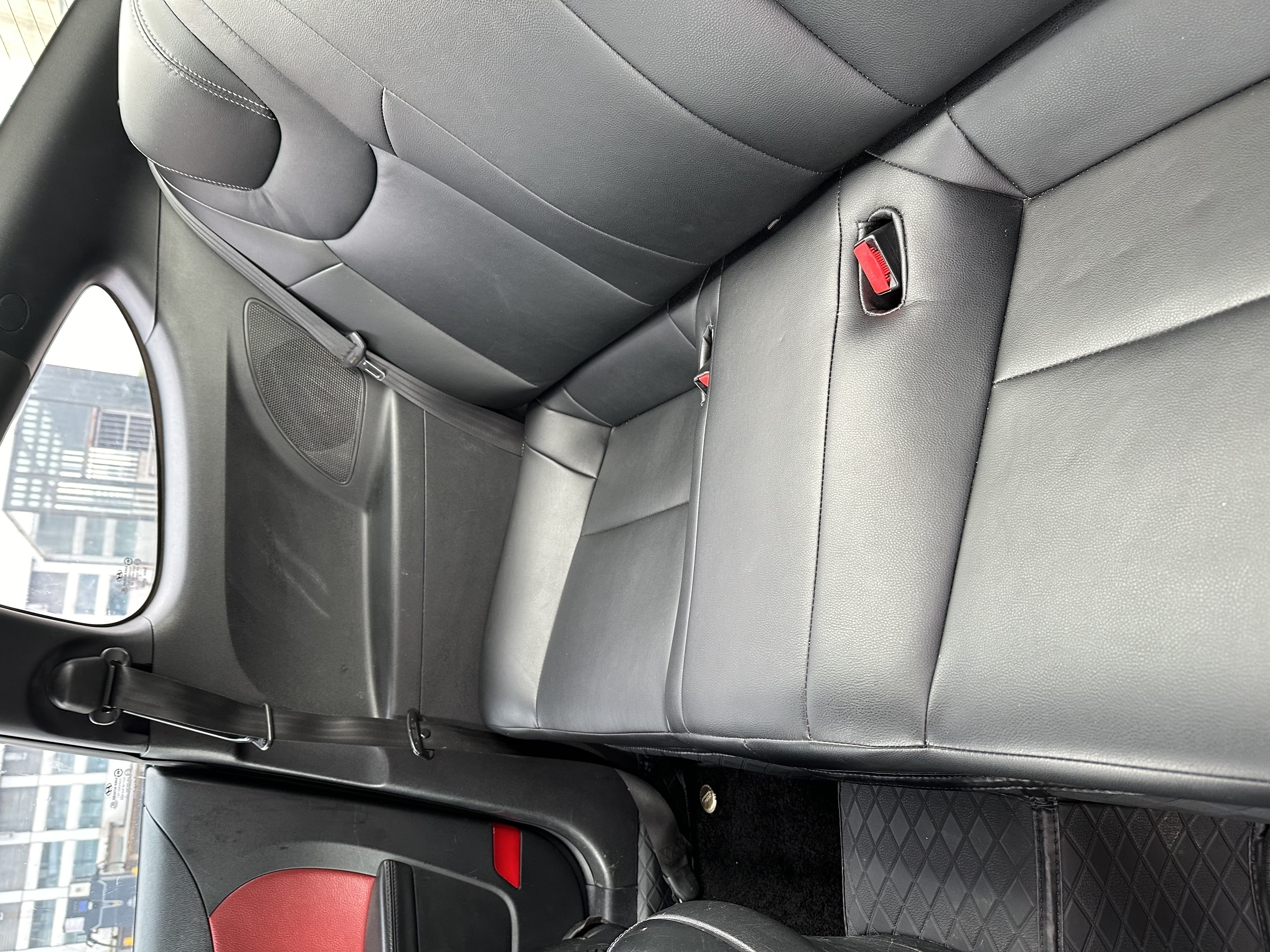 Hyundai Rohens 2013 car image #7