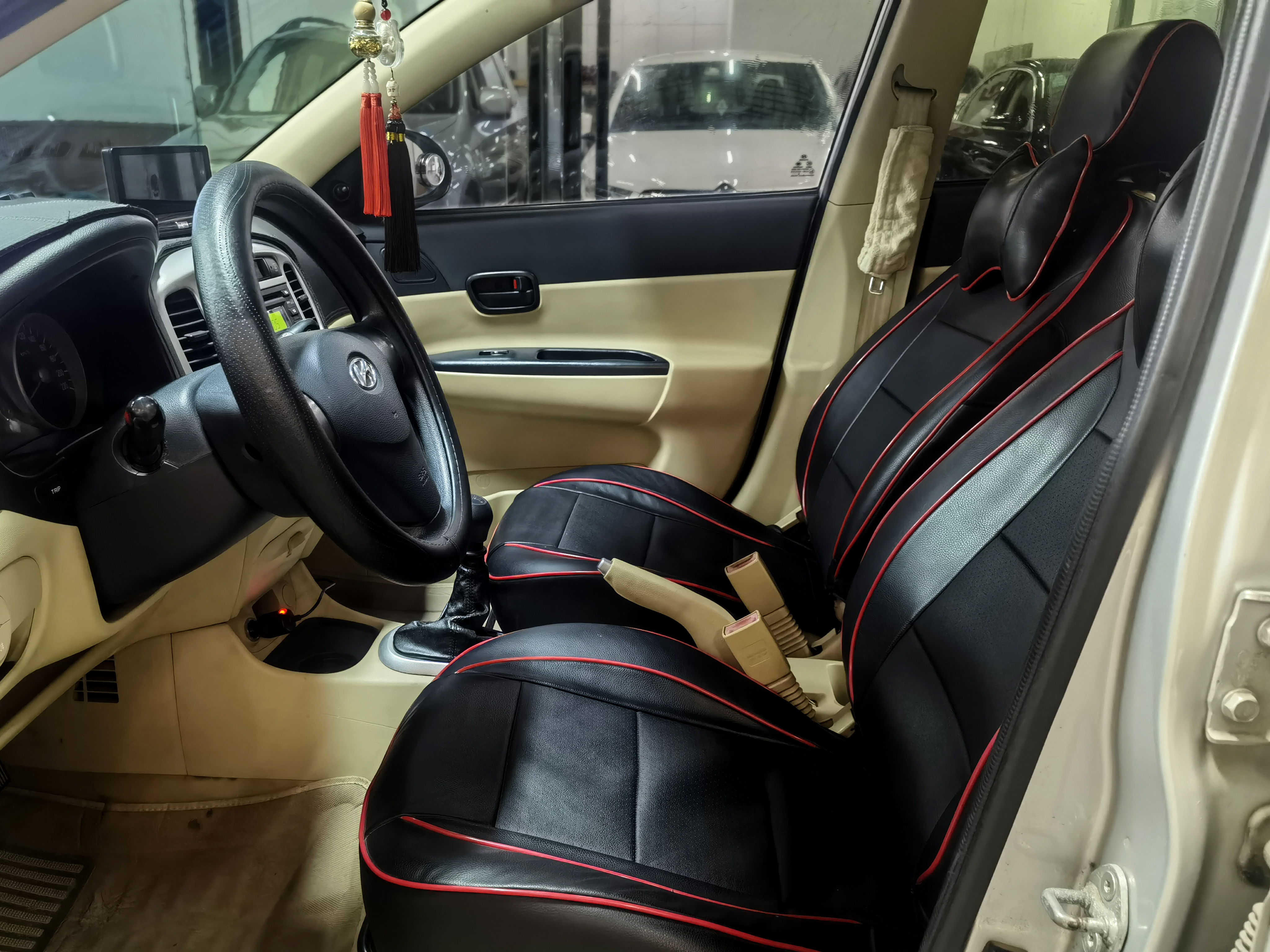 Hyundai Accent 2010 #7 Hyundai Accent 2010 car image #7