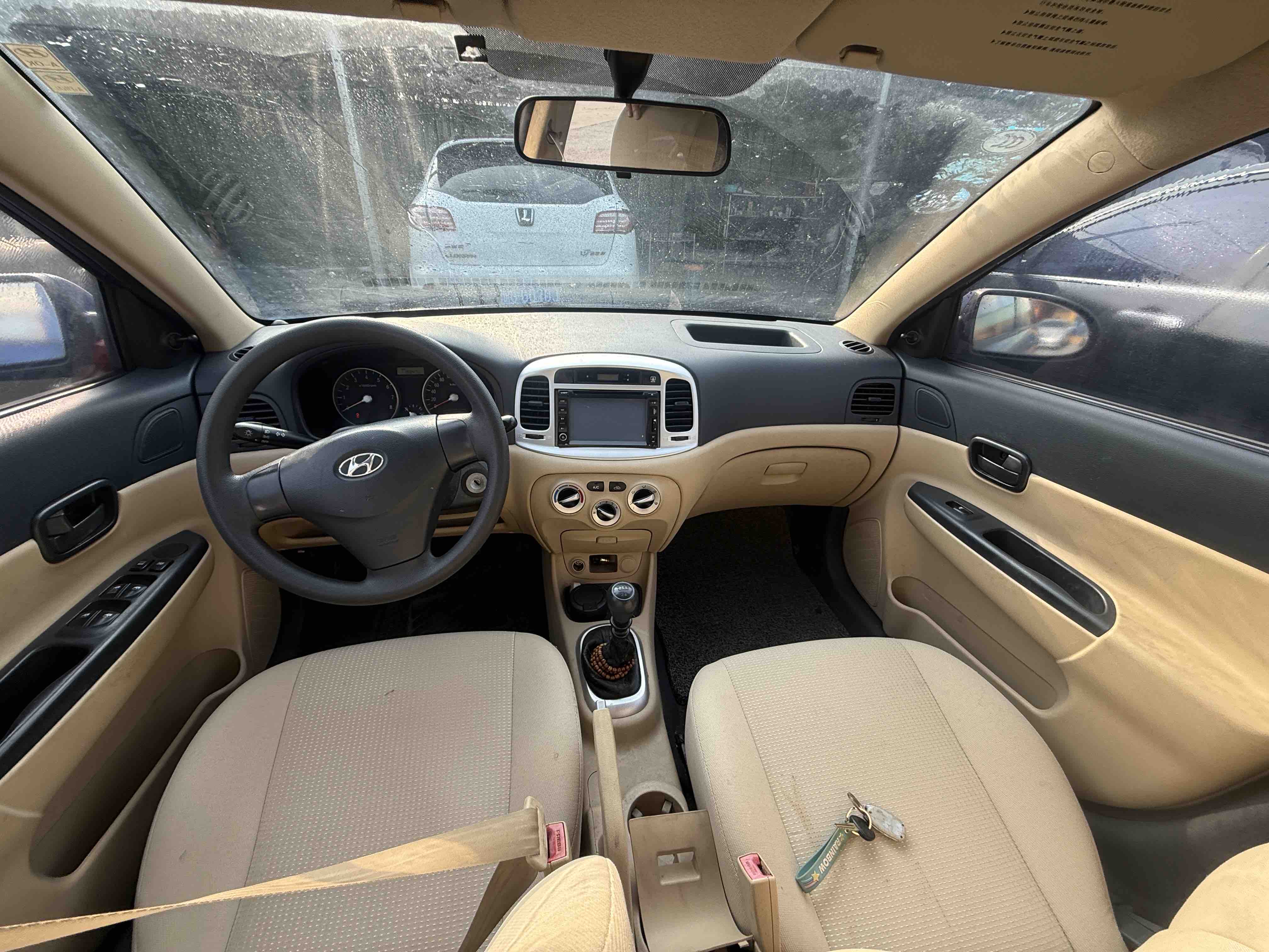 Hyundai Accent 2012 car image #7