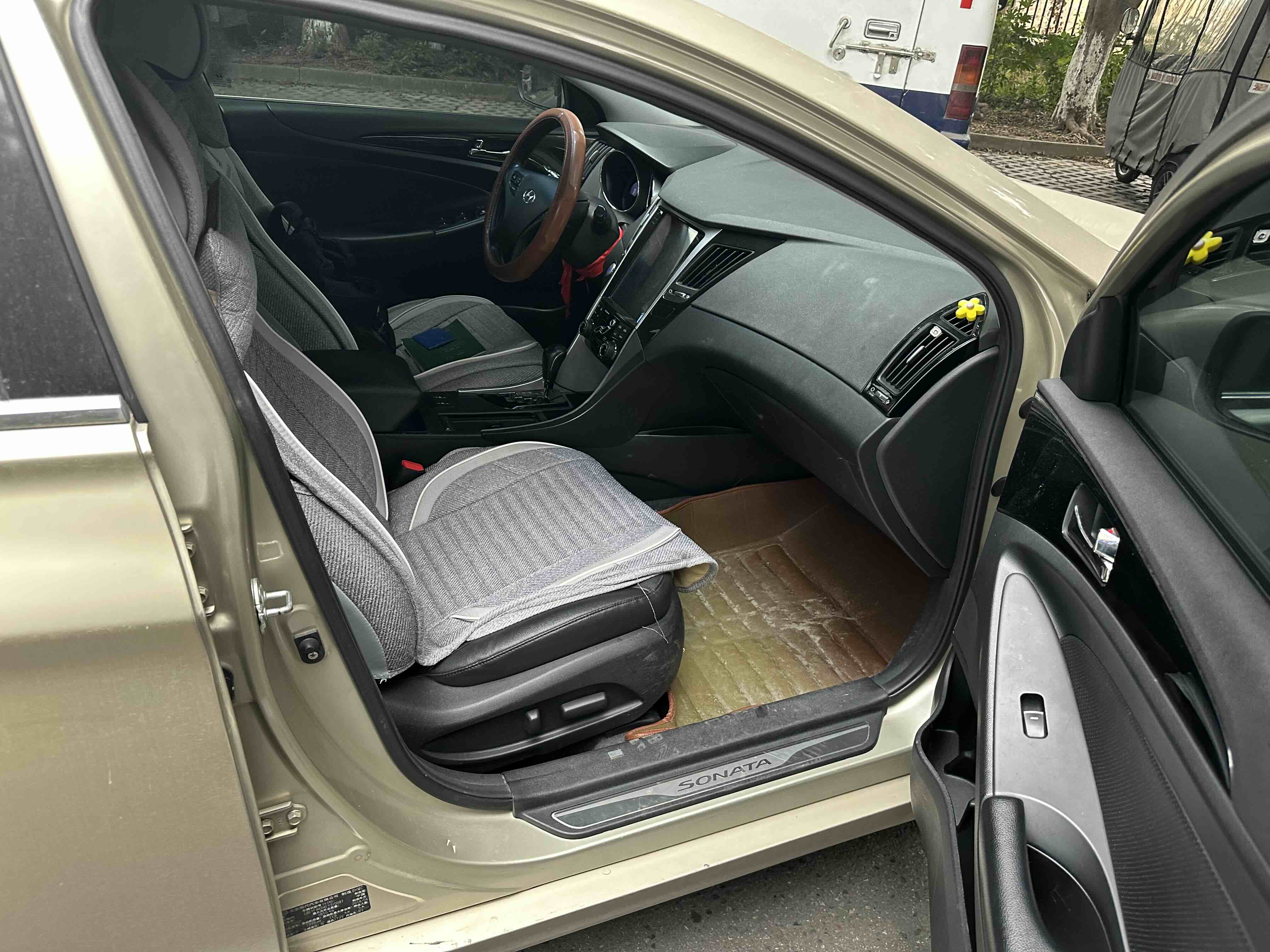 Hyundai Sonata 2014 car image #7