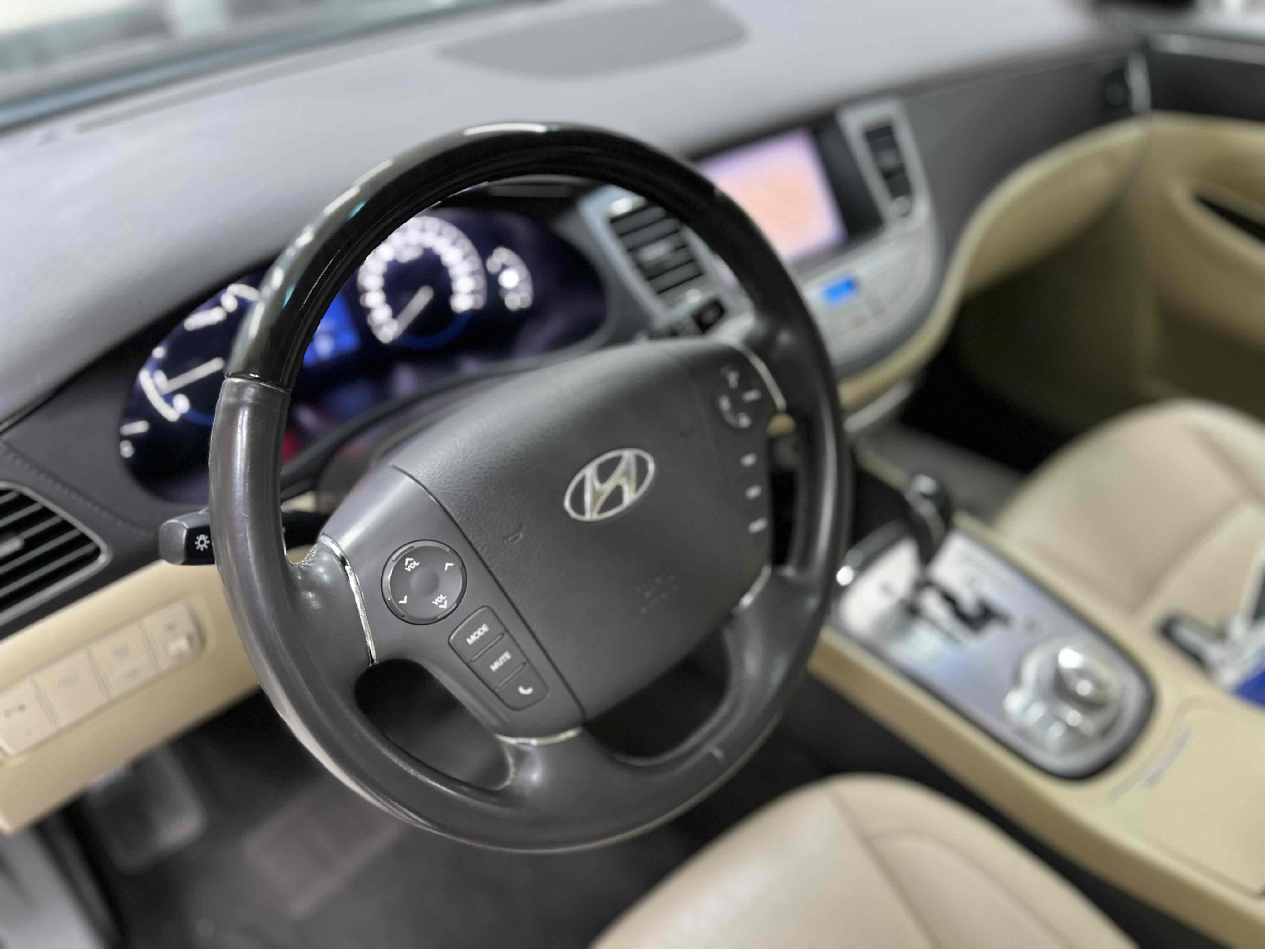 Hyundai Rohens 2011 #7 Hyundai Rohens 2011 car image #7