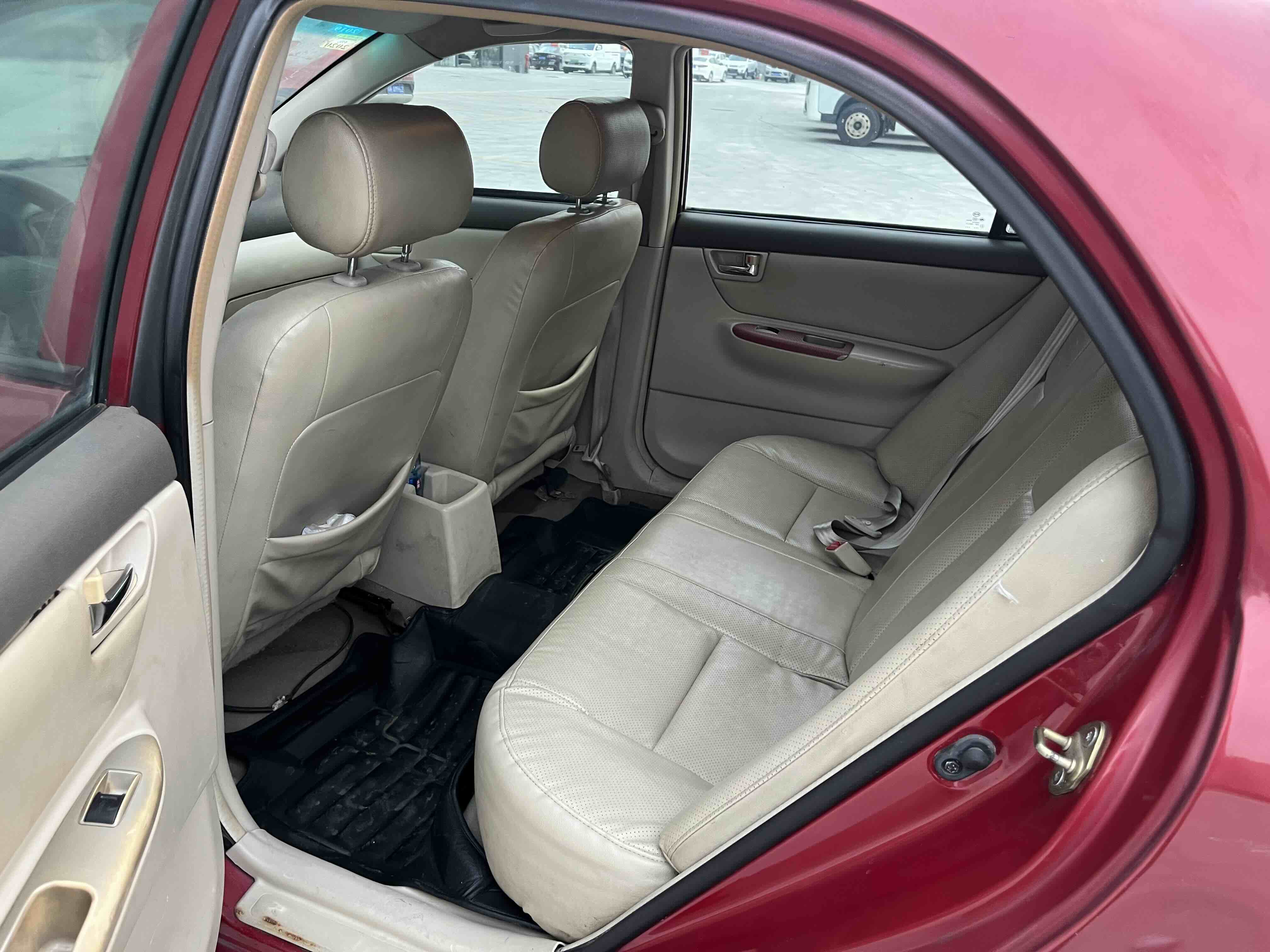 BYD F3R 2010 #7 BYD F3R 2010 car image #7