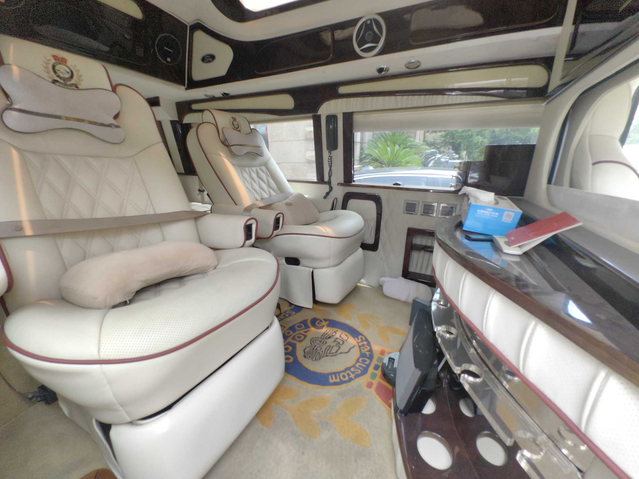 Ford E350 2009 #7 Ford E350 2009 car image #7