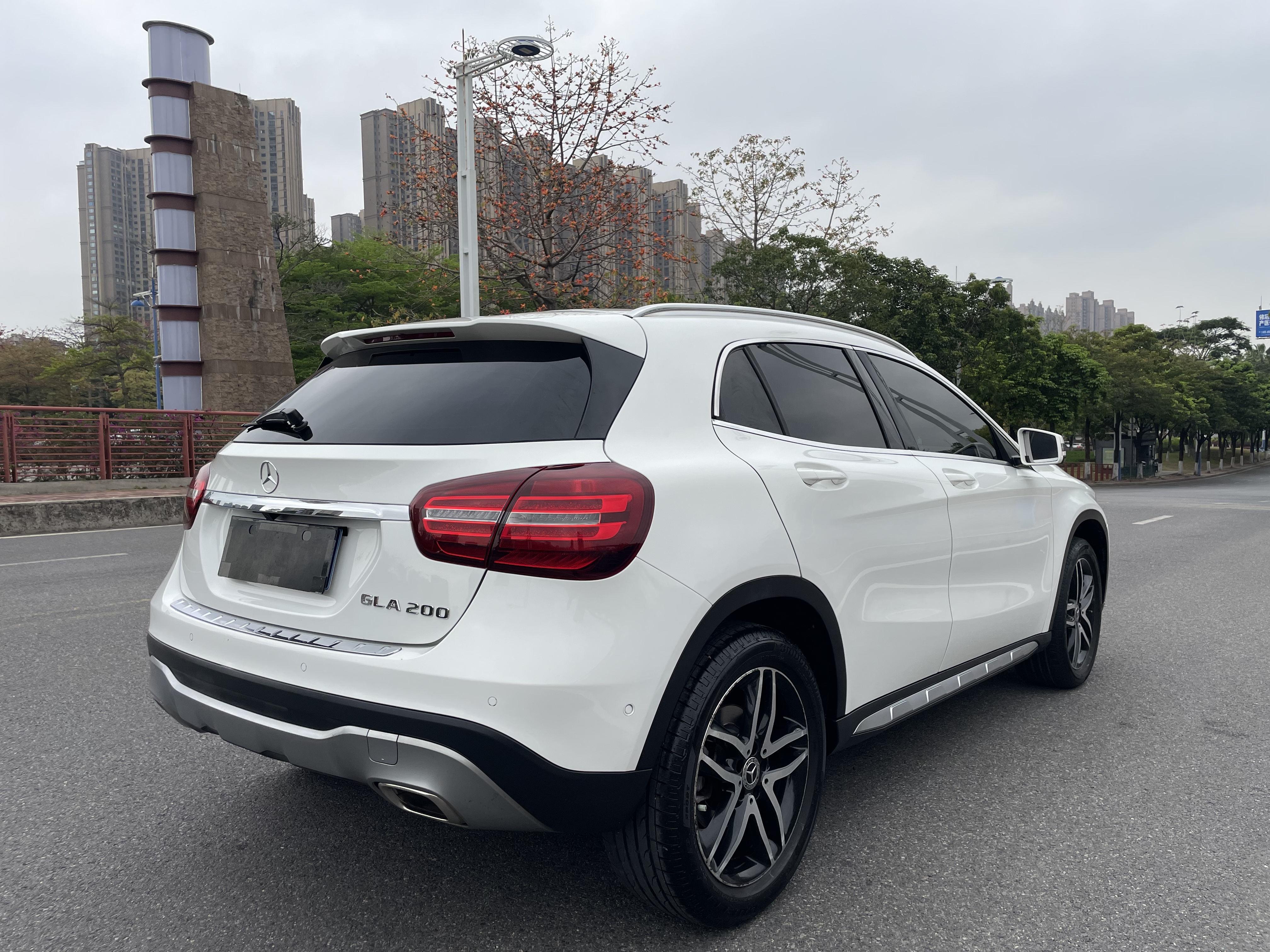 Mercedes-Benz GLA Class 2017 car image #7