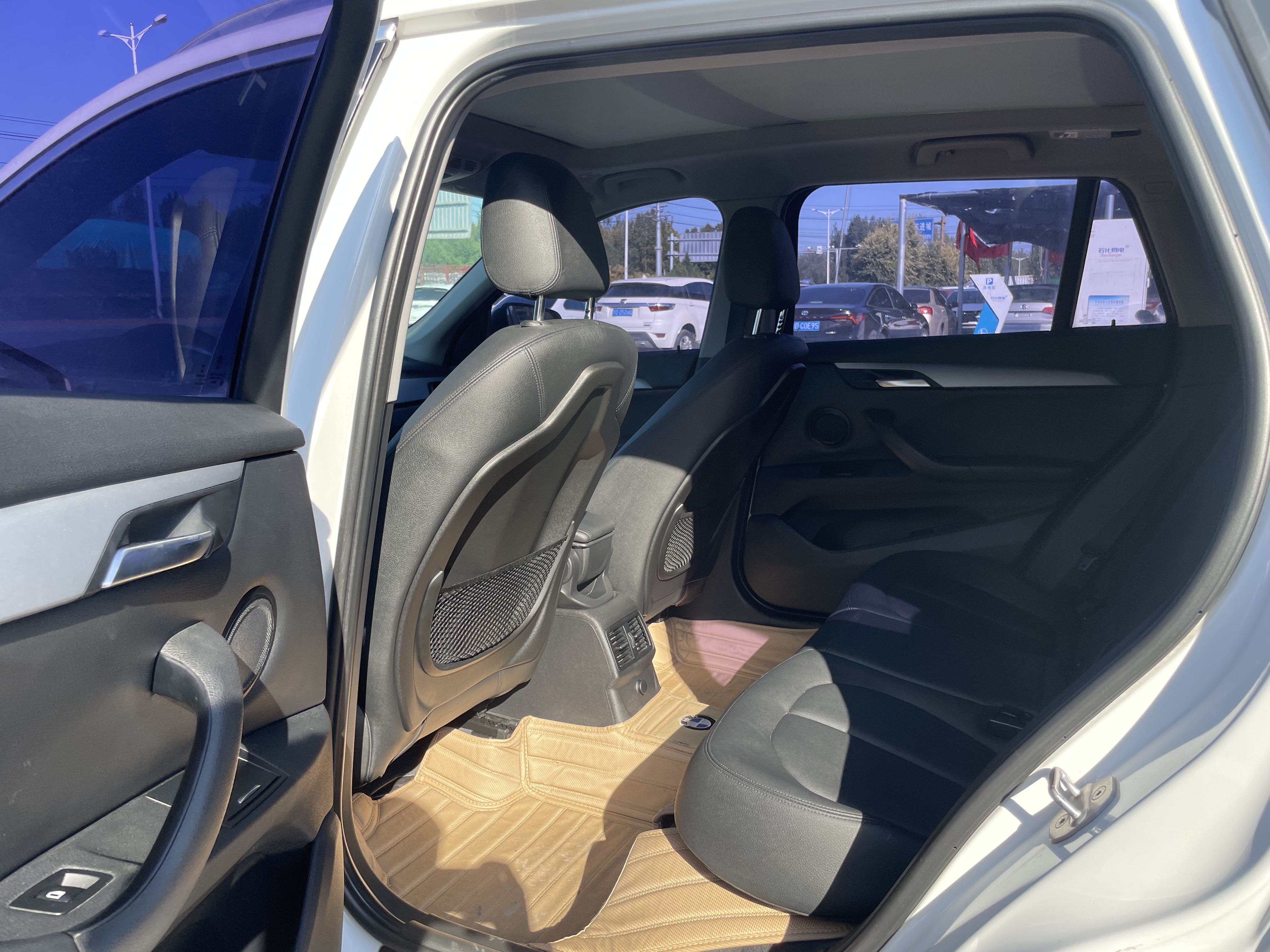 BMW X1 M35Li 2018 #7 BMW X1 M35Li 2018 car image #7