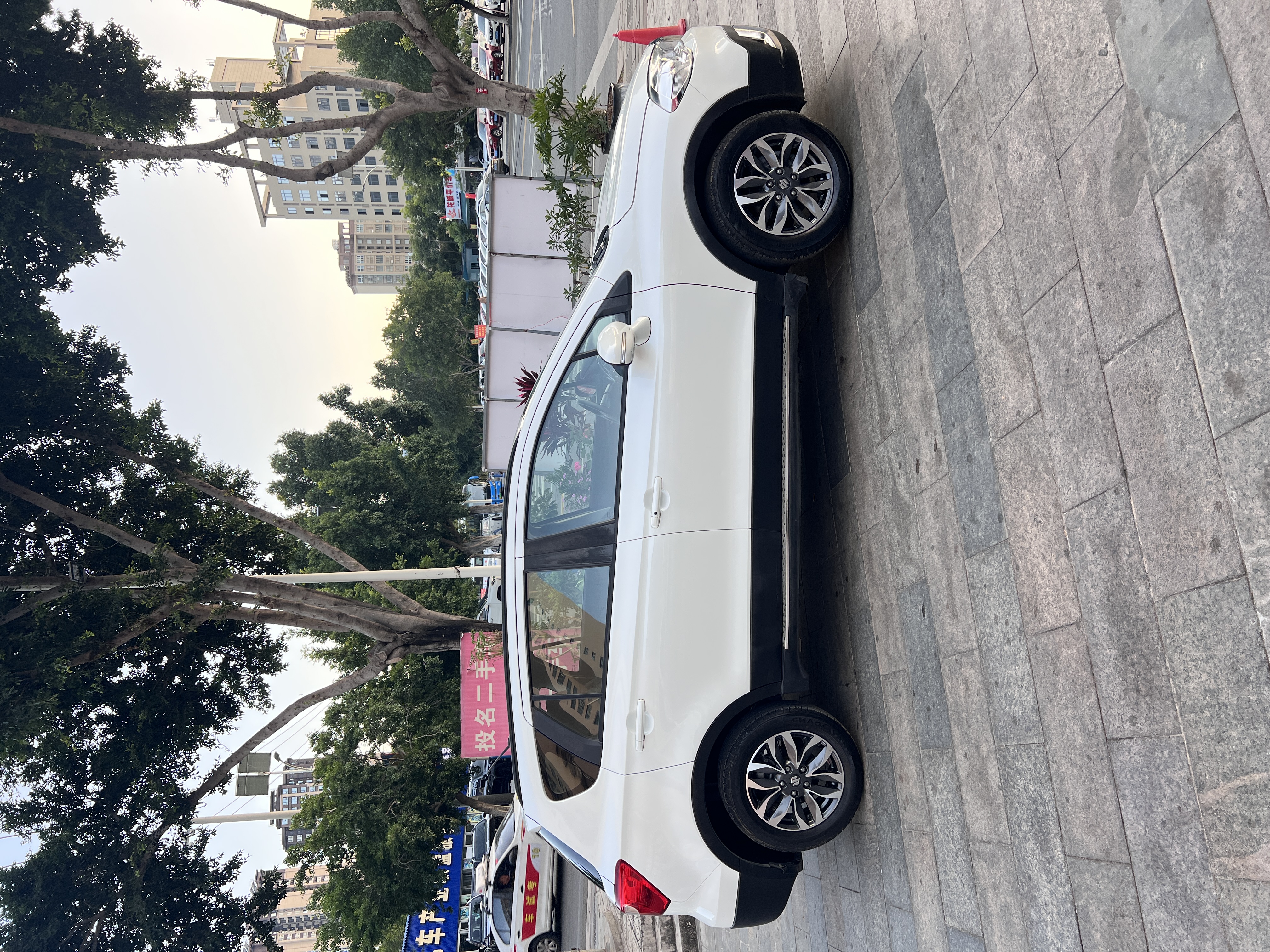 Suzuki SX4 S-CROSS 2017 imagem de carro #7