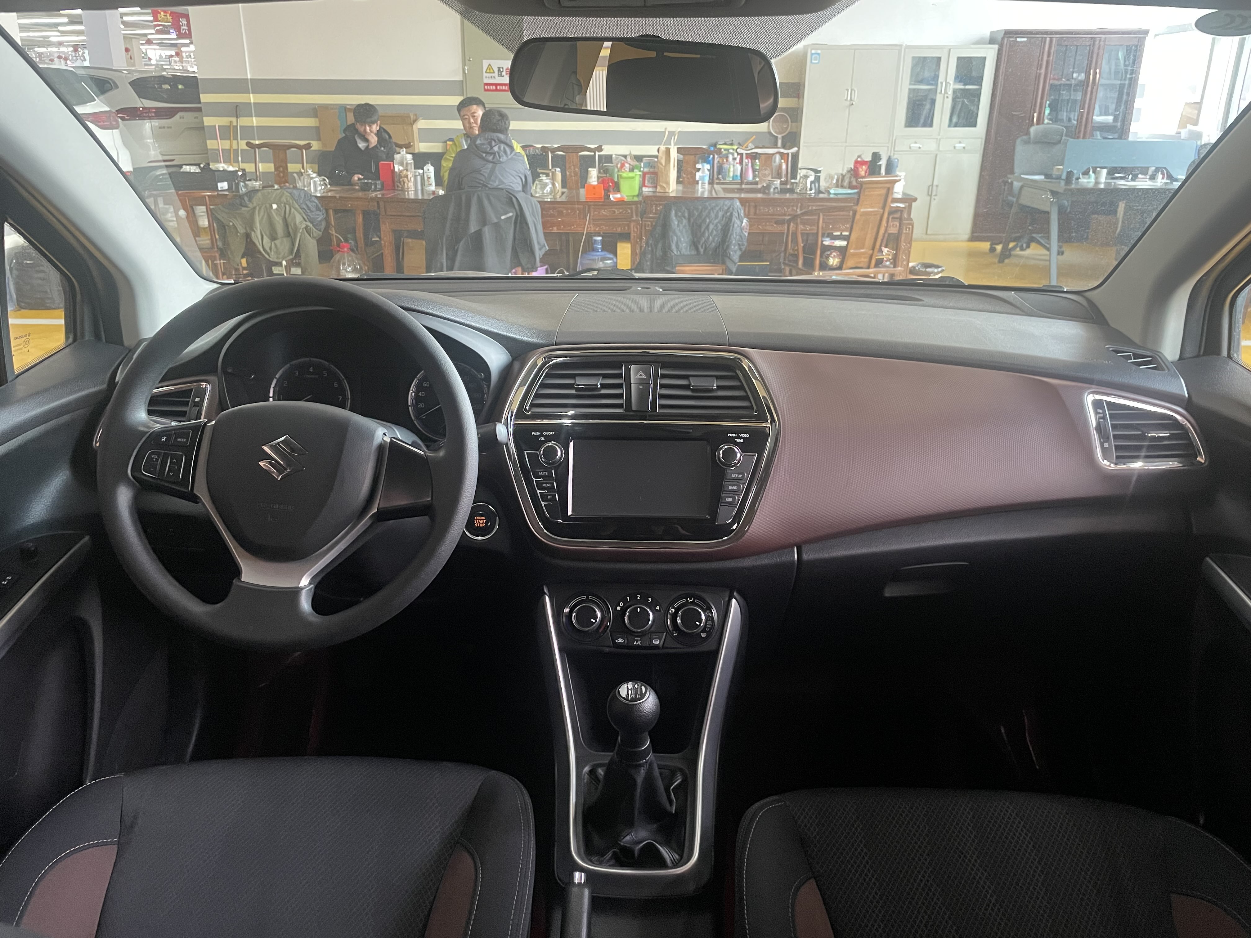 Suzuki SX4 S-CROSS 2018 imagem de carro #7