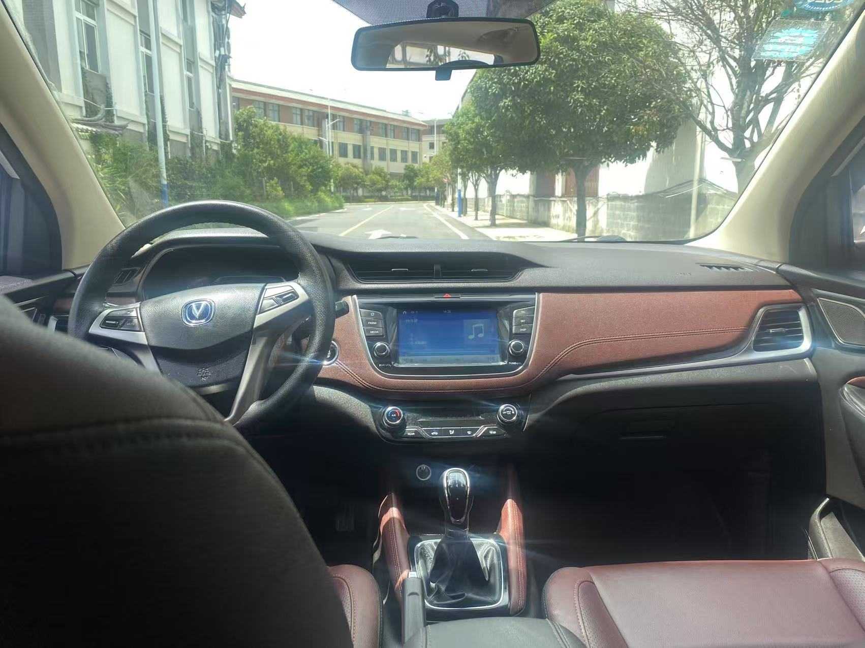 Changan Linmax 2017 car image #7