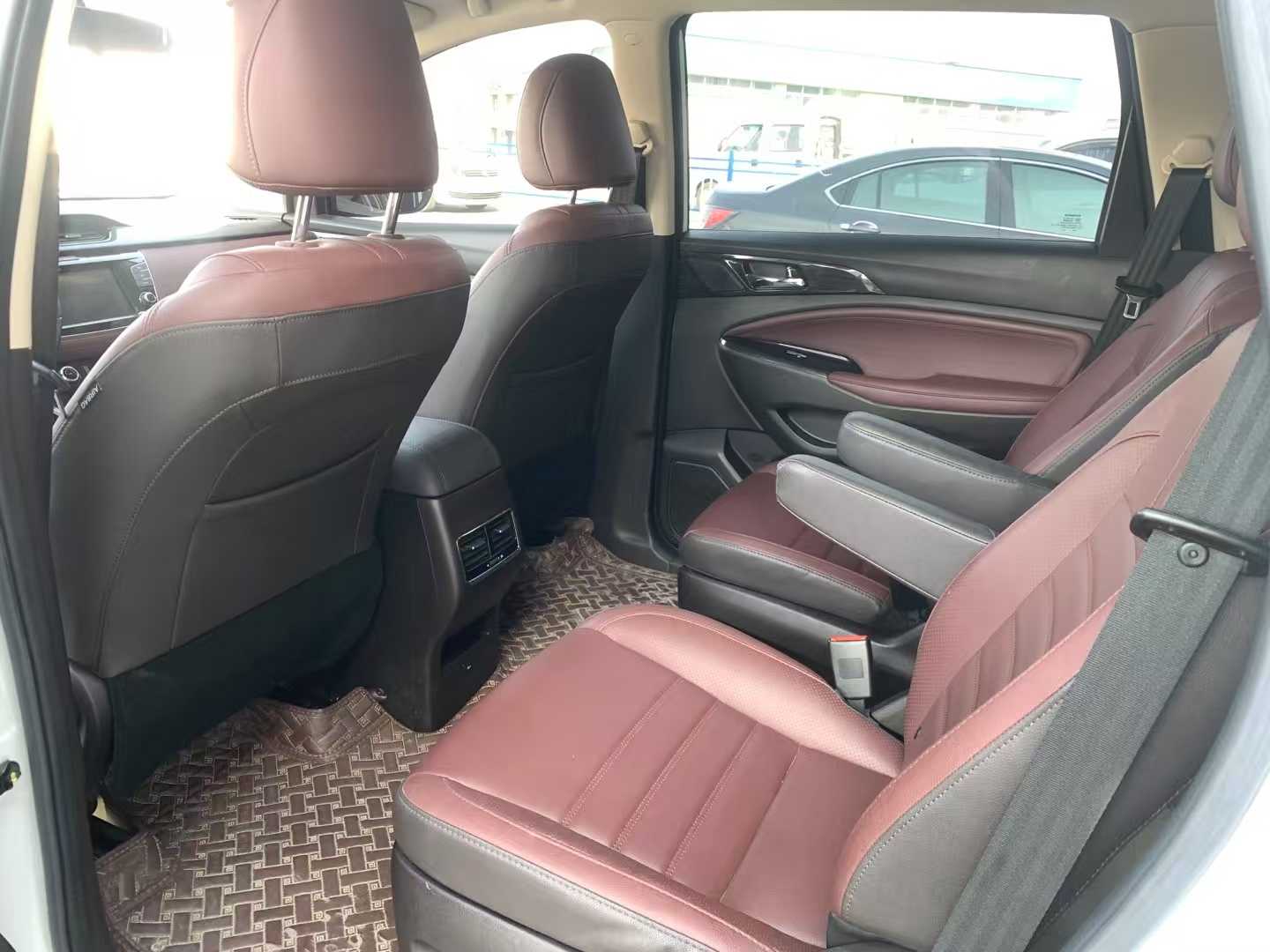 Changan Linmax 2018 car image #7