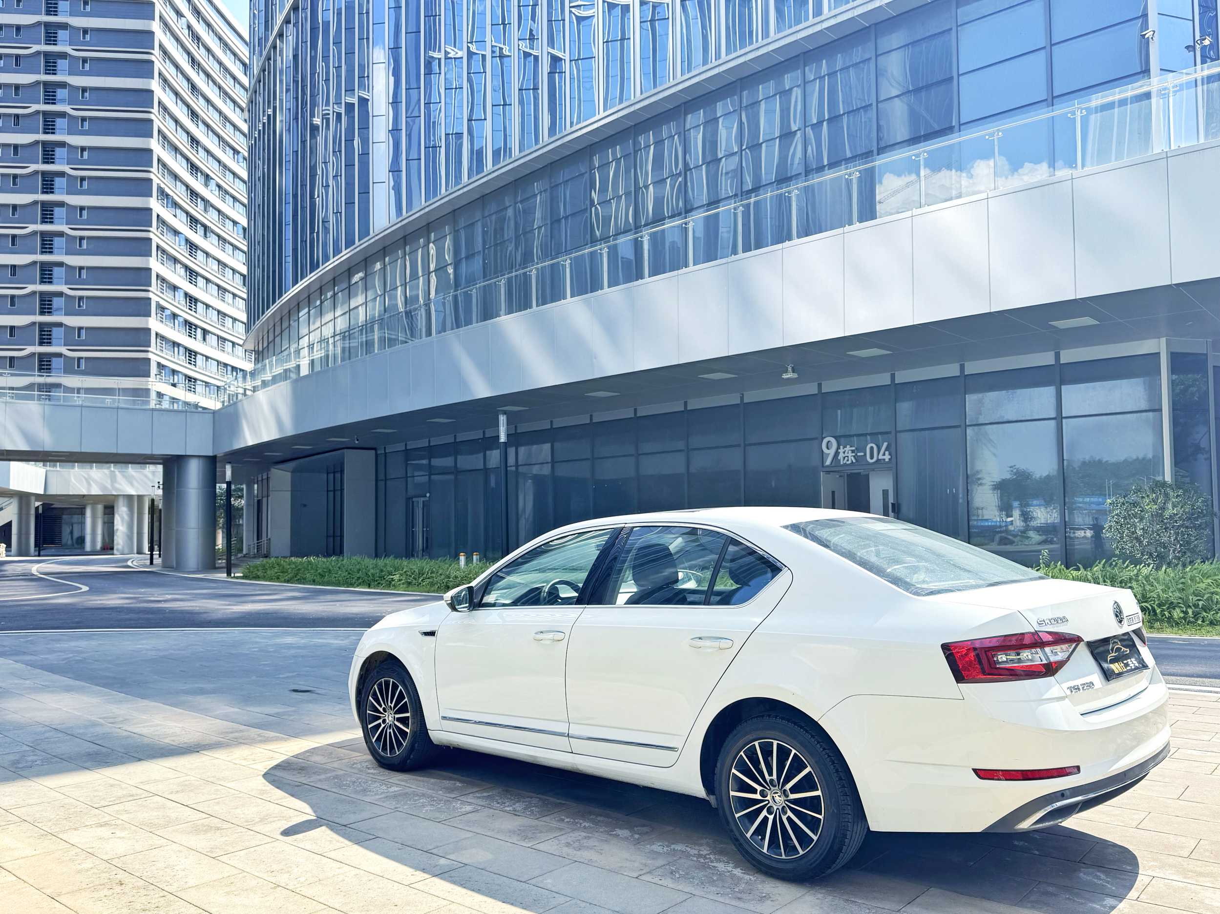 Skoda Octavia 2018 car image #7