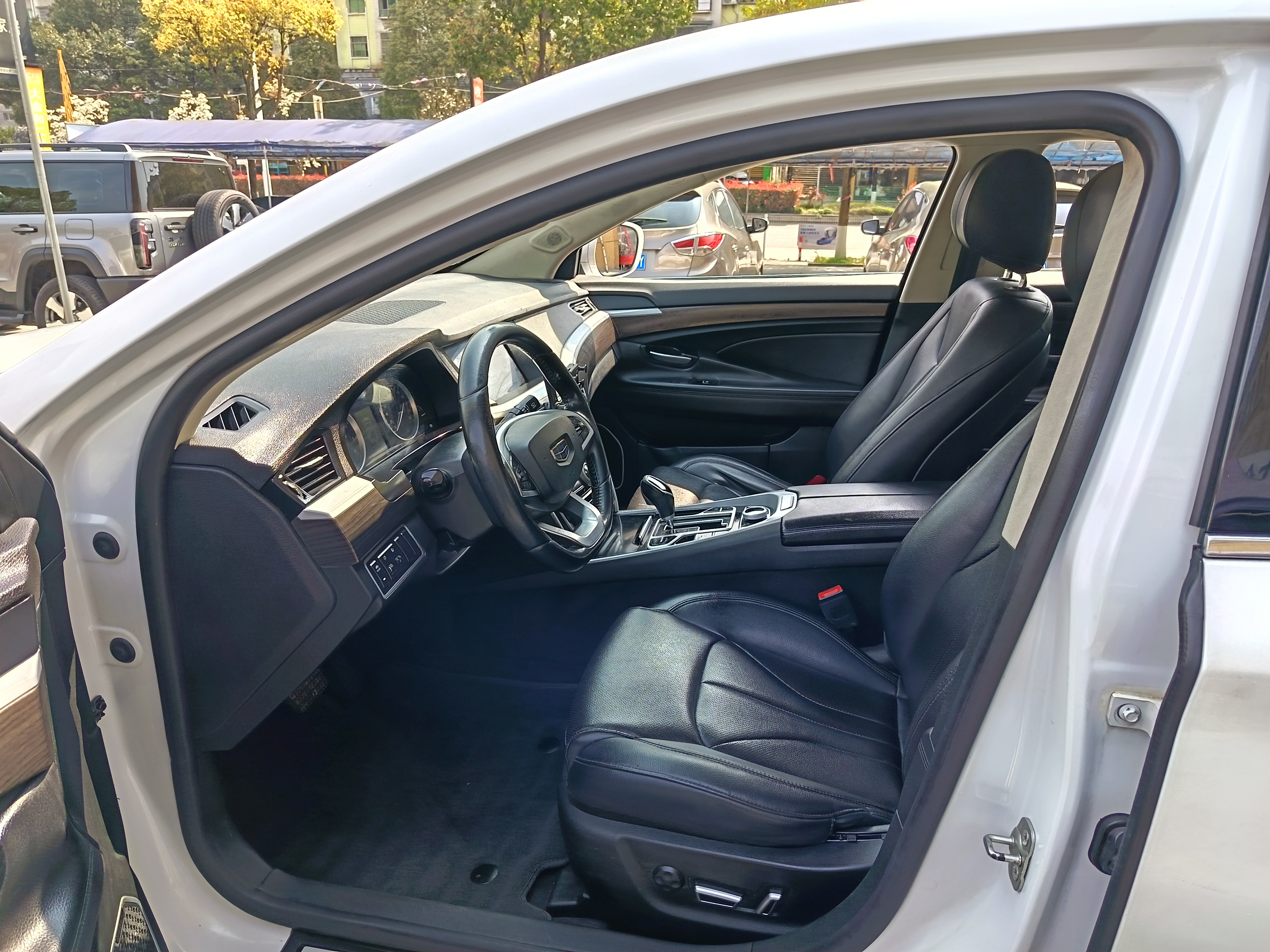 GEELY Ulion 2018 car image #7