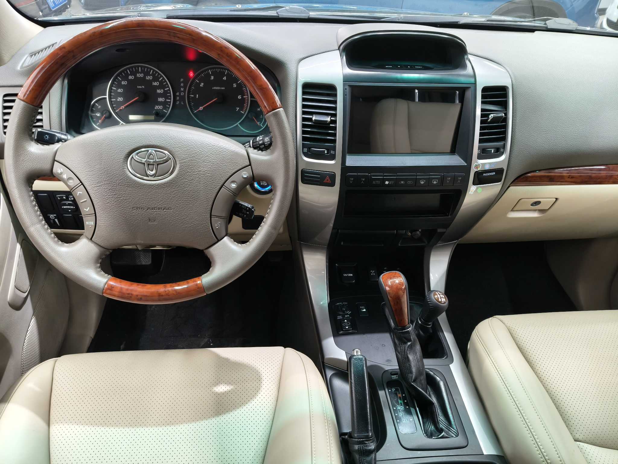 Toyota Land Cruiser Prado 2007 immagine di auto #7