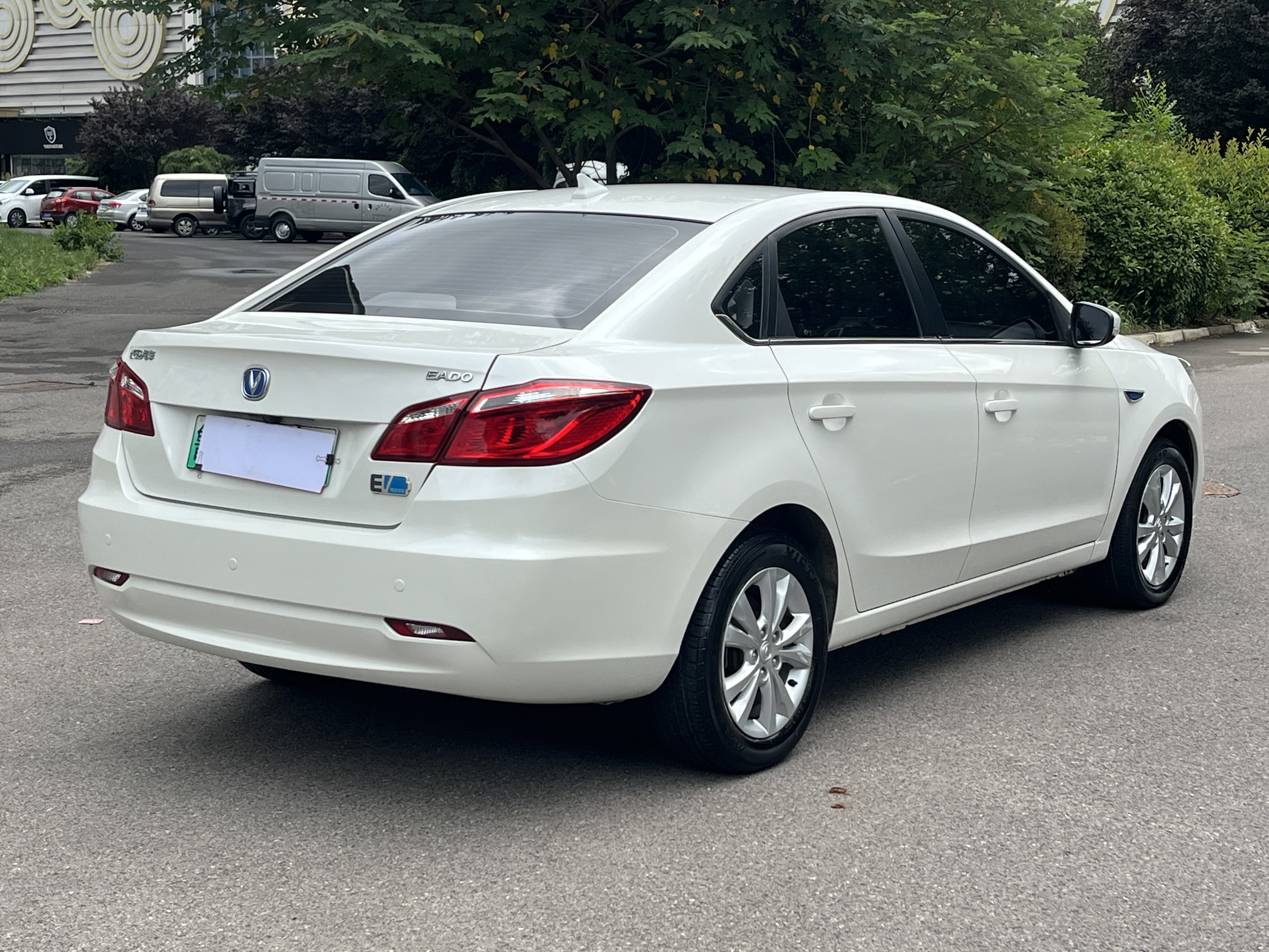 Changan Eado EV 2015 car image #7