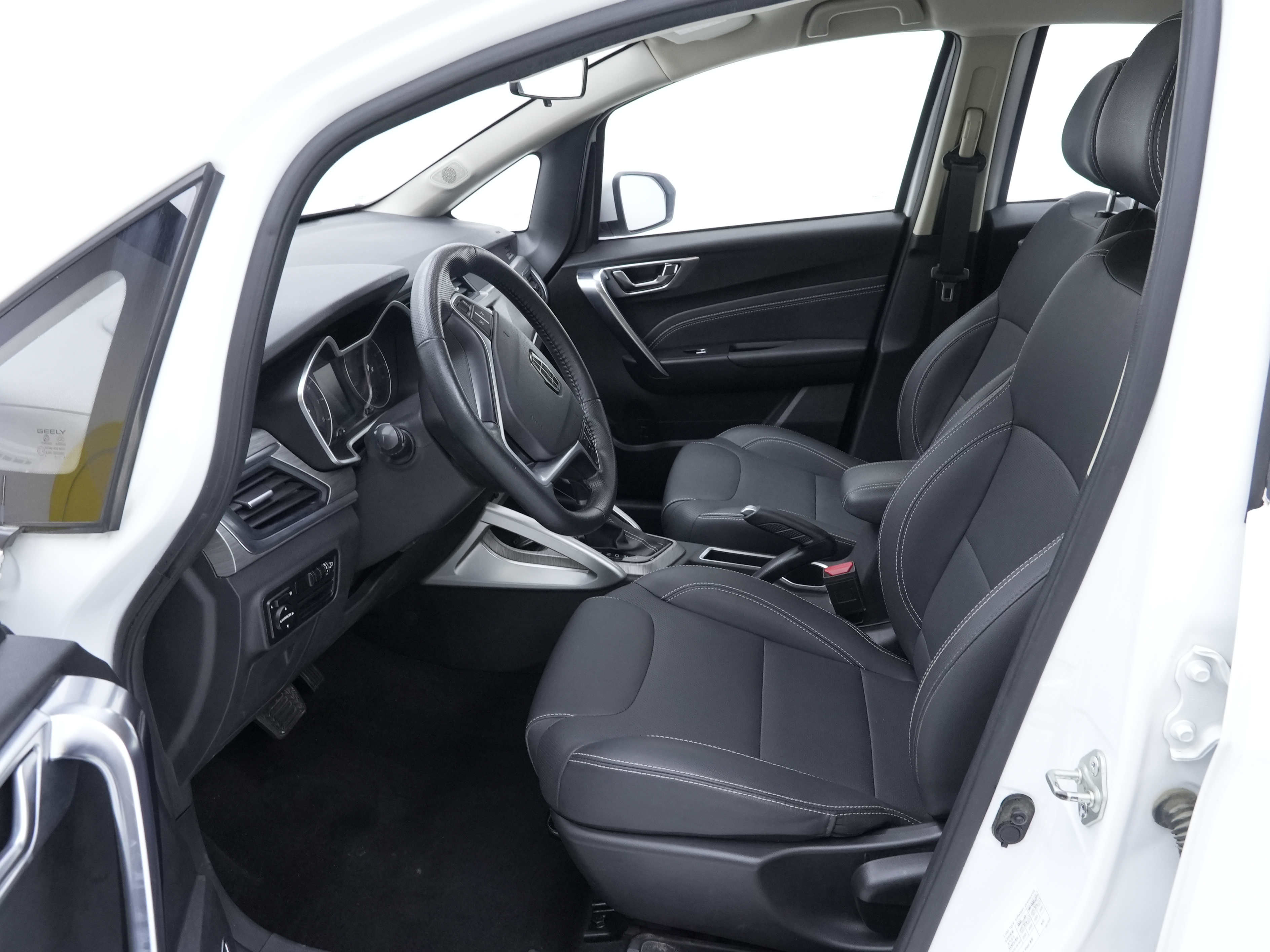 GEELY Vision X3 2019 car image #7