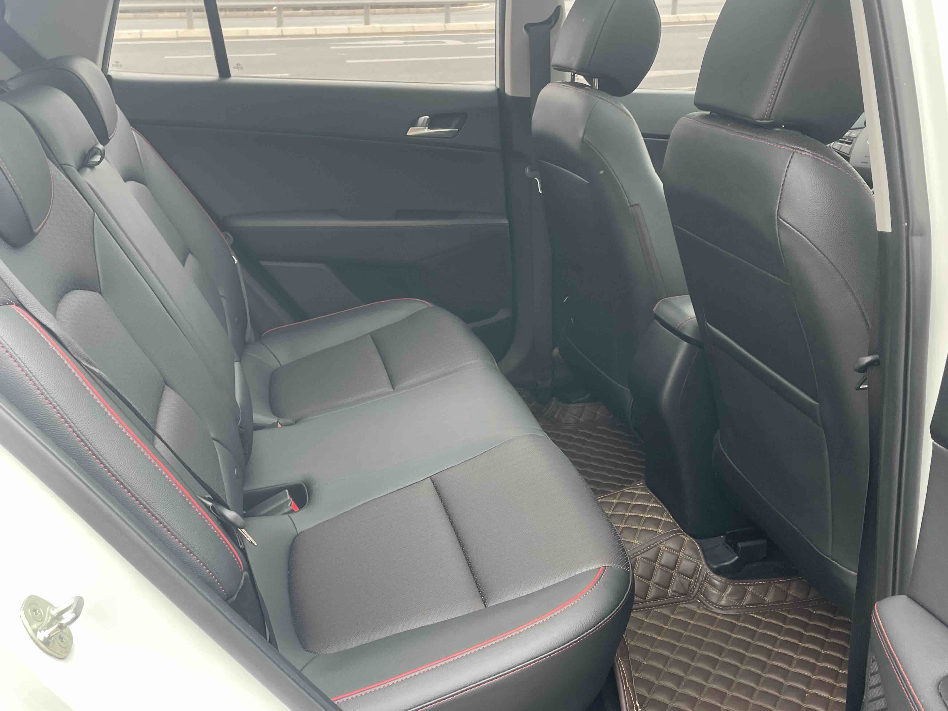 Hyundai ix25 2019 #7 Hyundai ix25 2019 car image #7