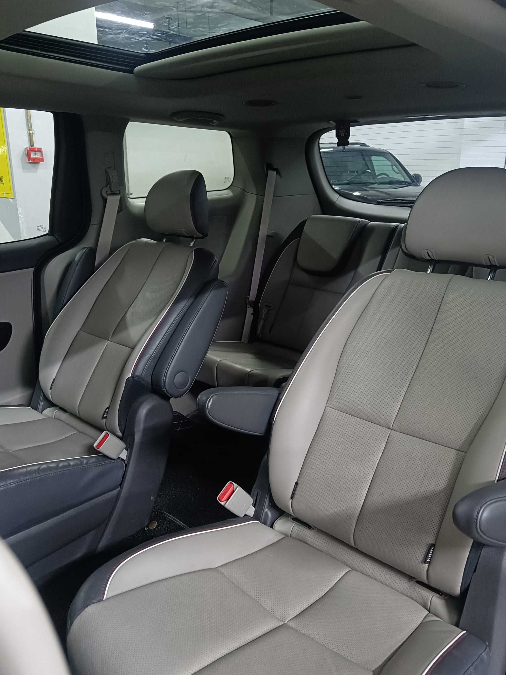 Kia Carnival (Imported) 2017 immagine di auto #7