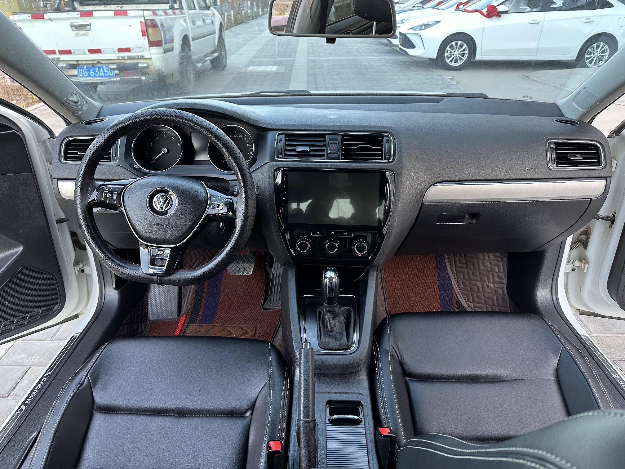 Volkswagen Sagitar 2019 immagine di auto #7