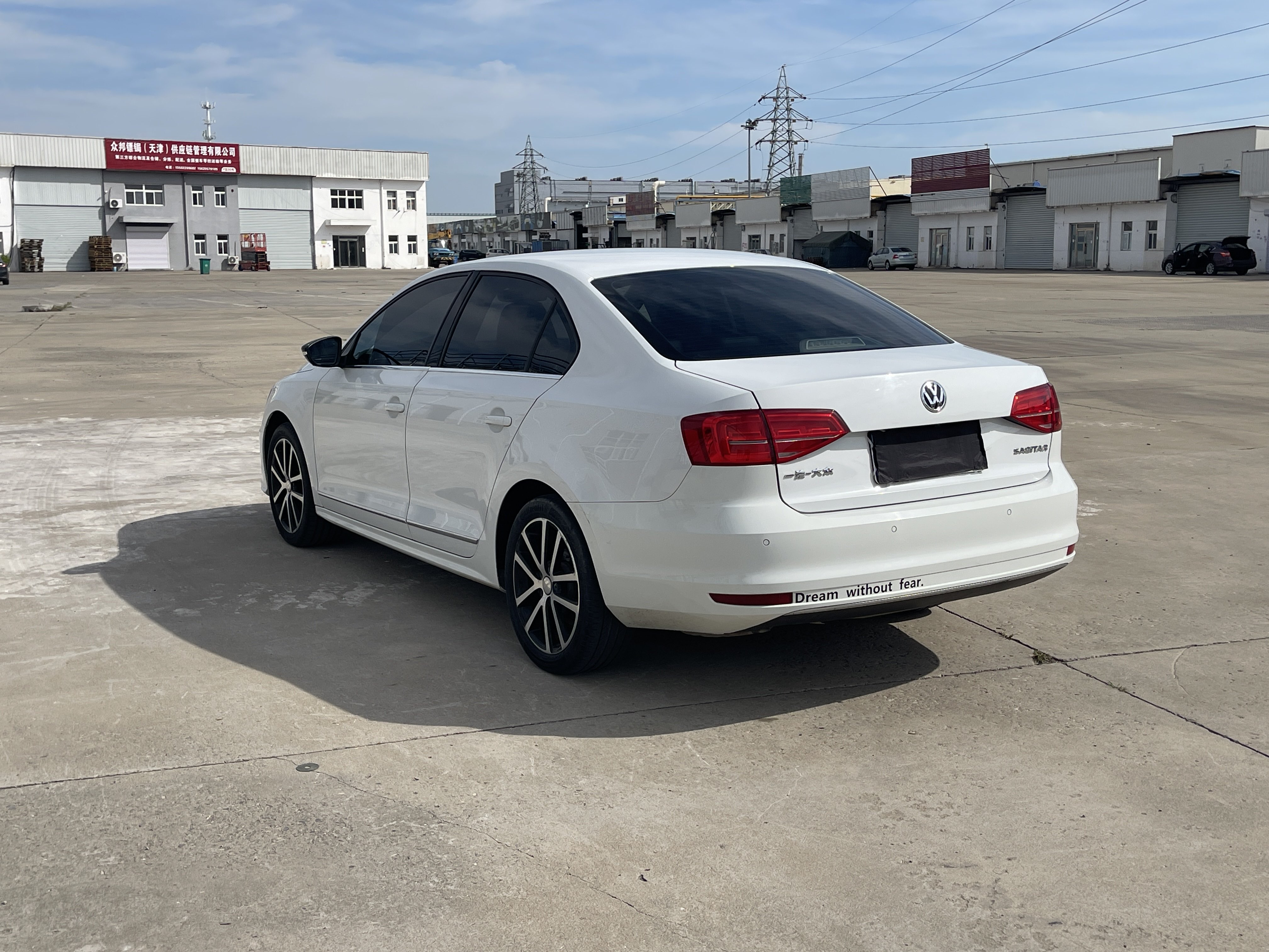 Volkswagen Sagitar 2017 immagine di auto #7