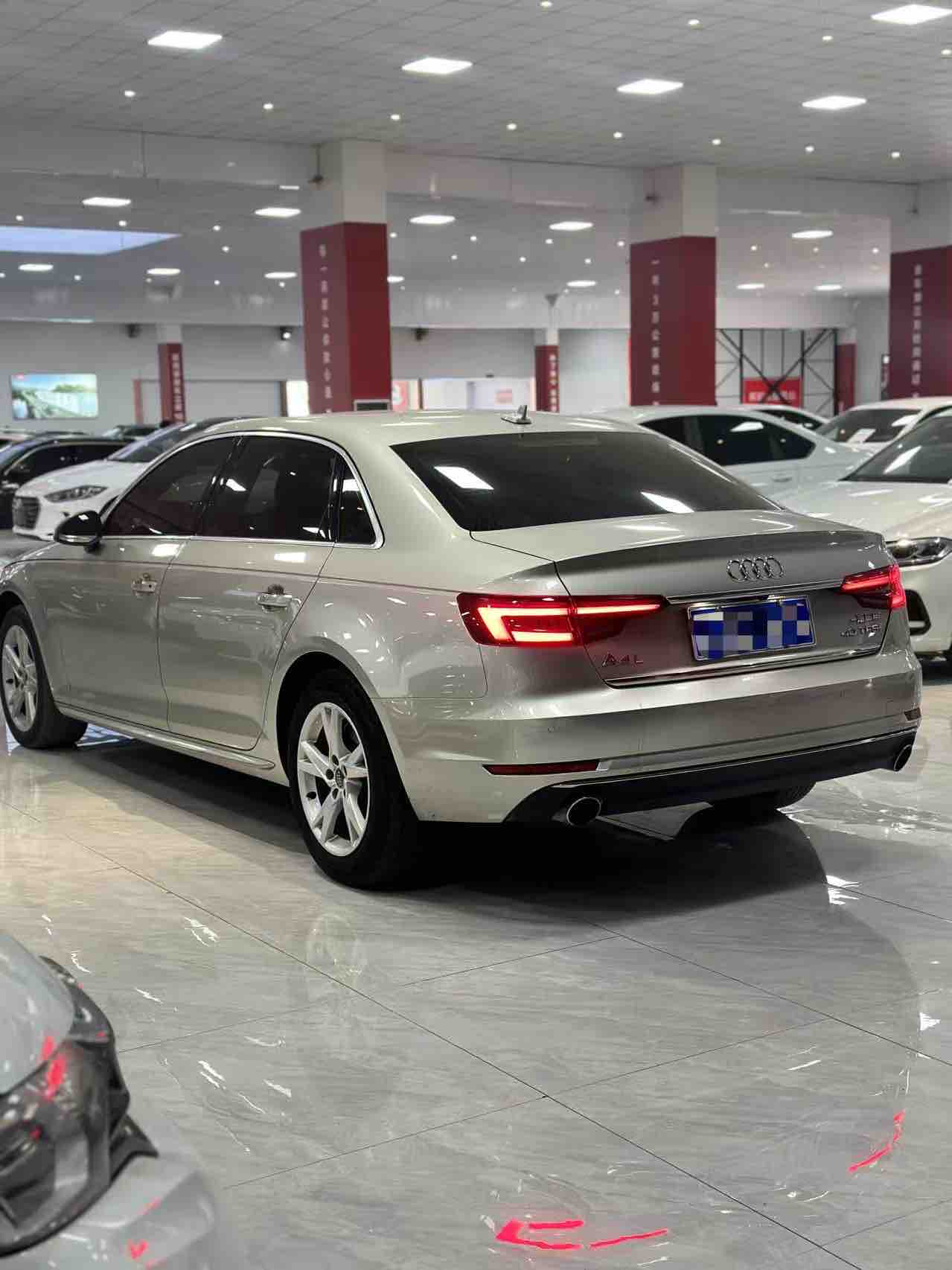 Audi A4L 2018 image de voiture #7