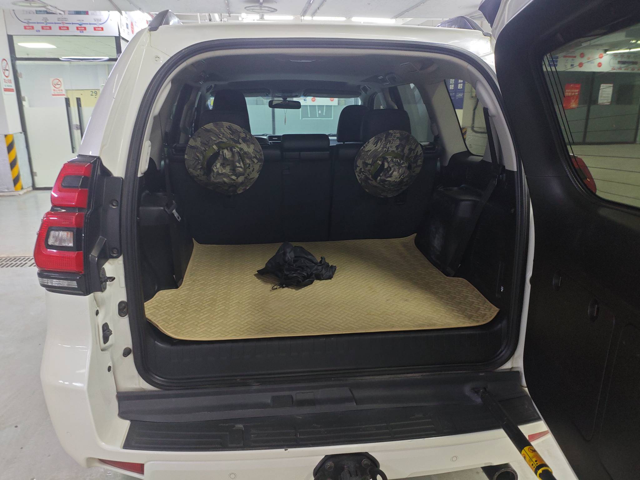 Toyota Land Cruiser Prado 2019 #7 Toyota Land Cruiser Prado 2019 car image #7